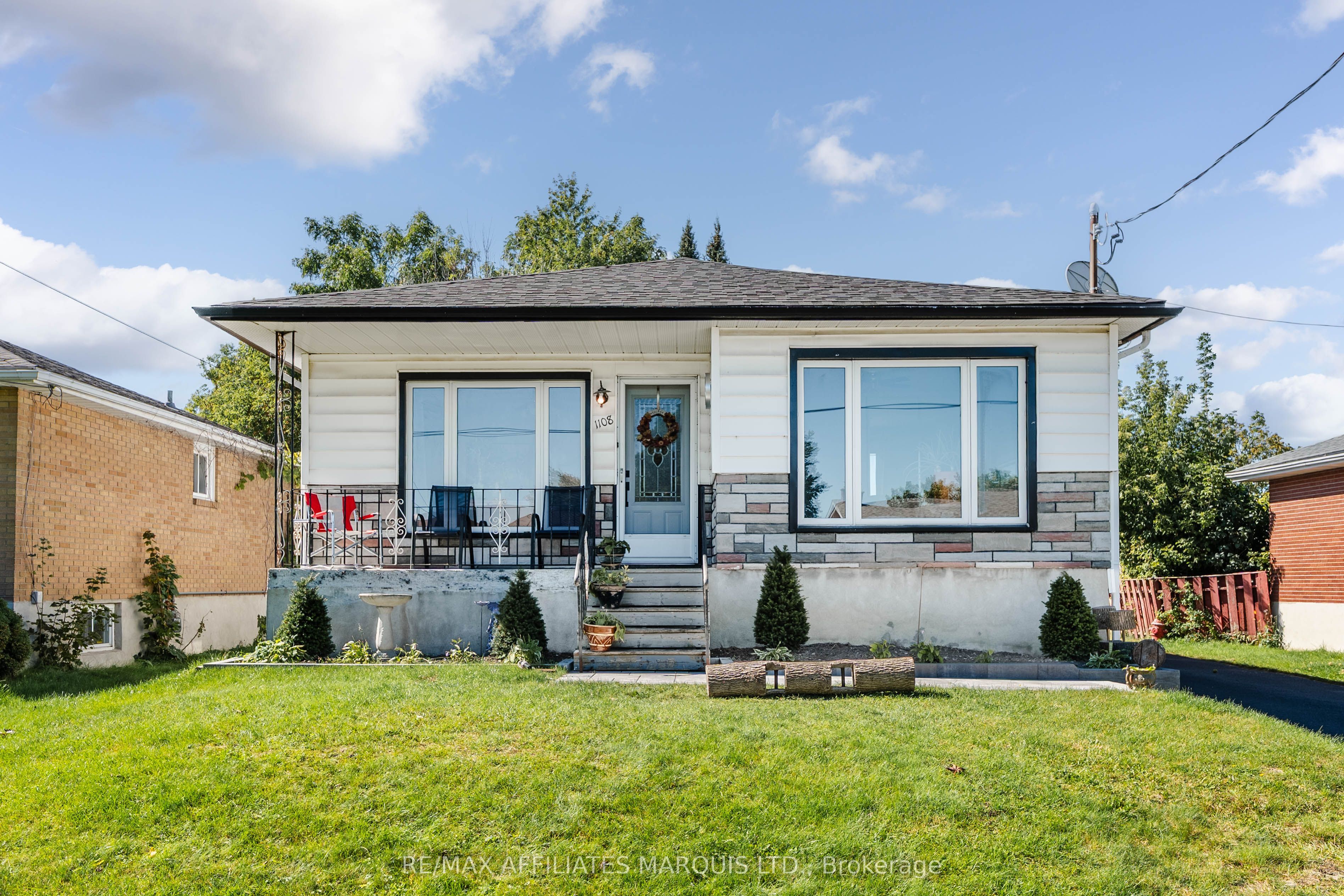1108 Daly Avenue Property Photo 1