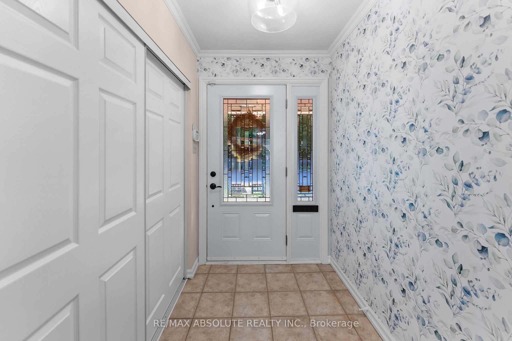154 Ottawa Street Property Photo 4