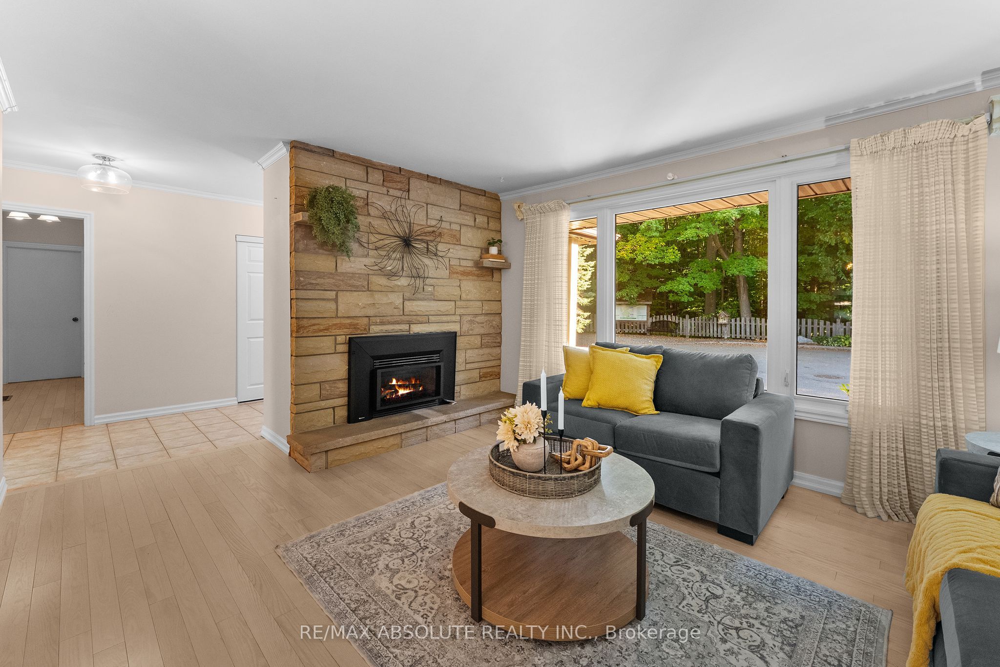 154 Ottawa Street Property Photo 6