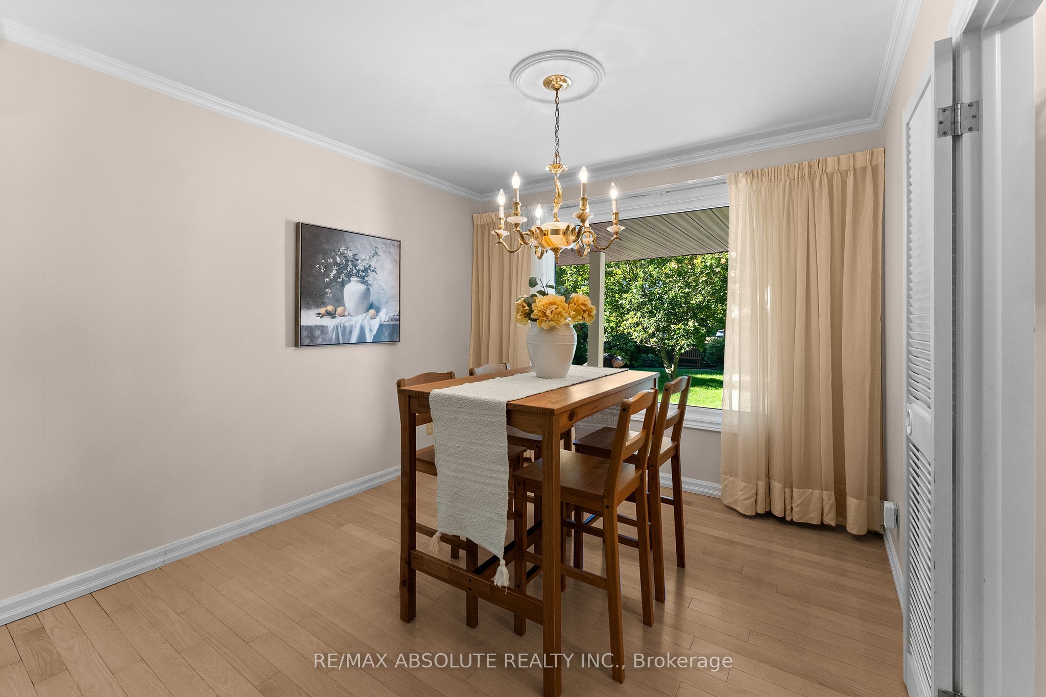 154 Ottawa Street Property Photo 9