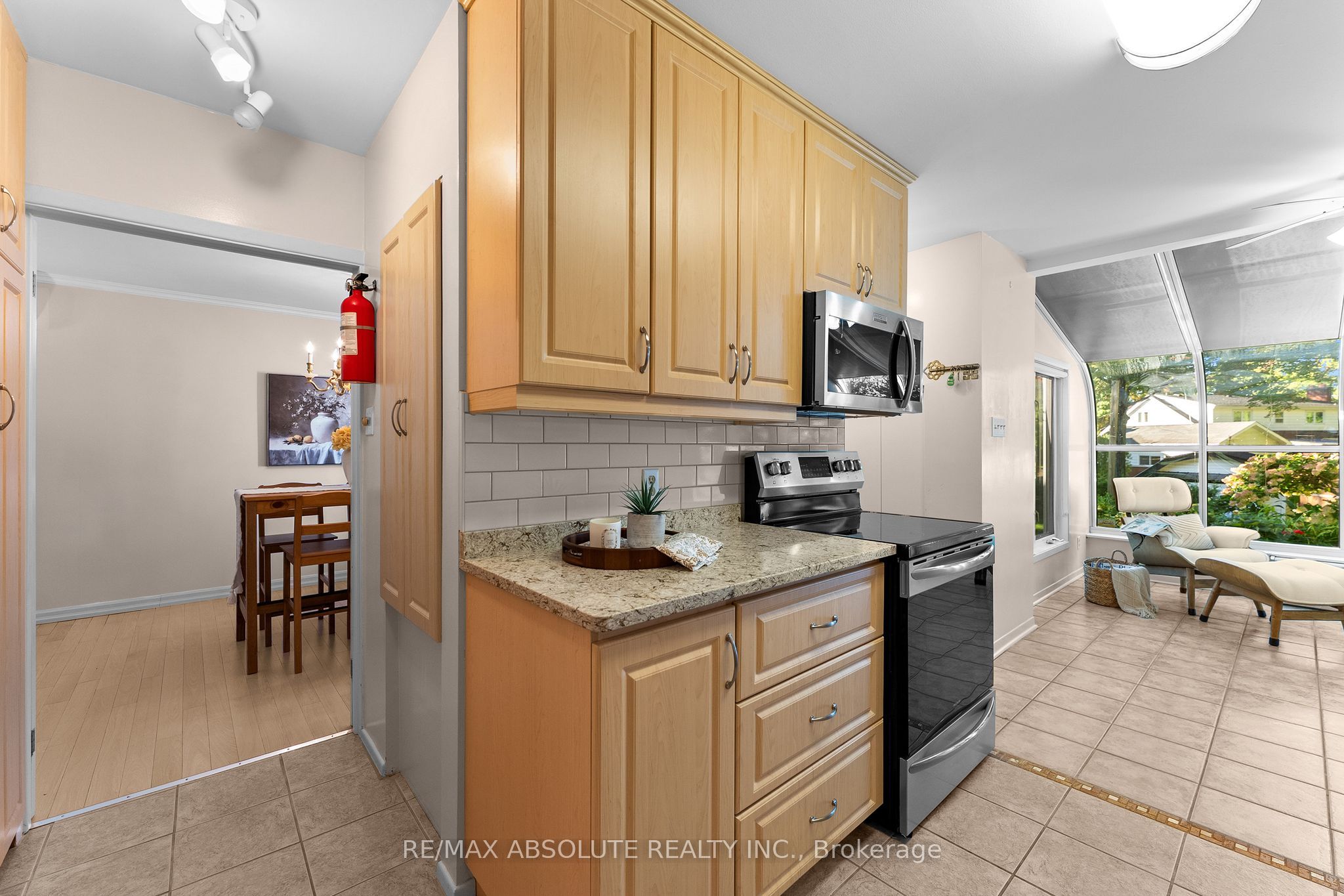 154 Ottawa Street Property Photo 10