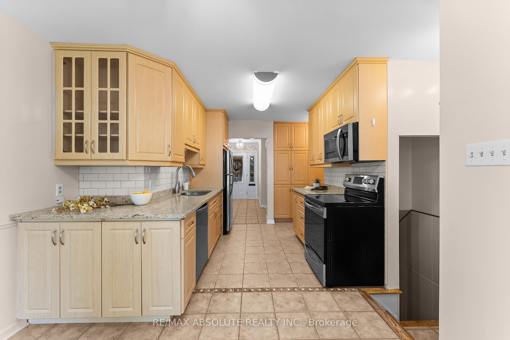 154 Ottawa Street Property Photo 13