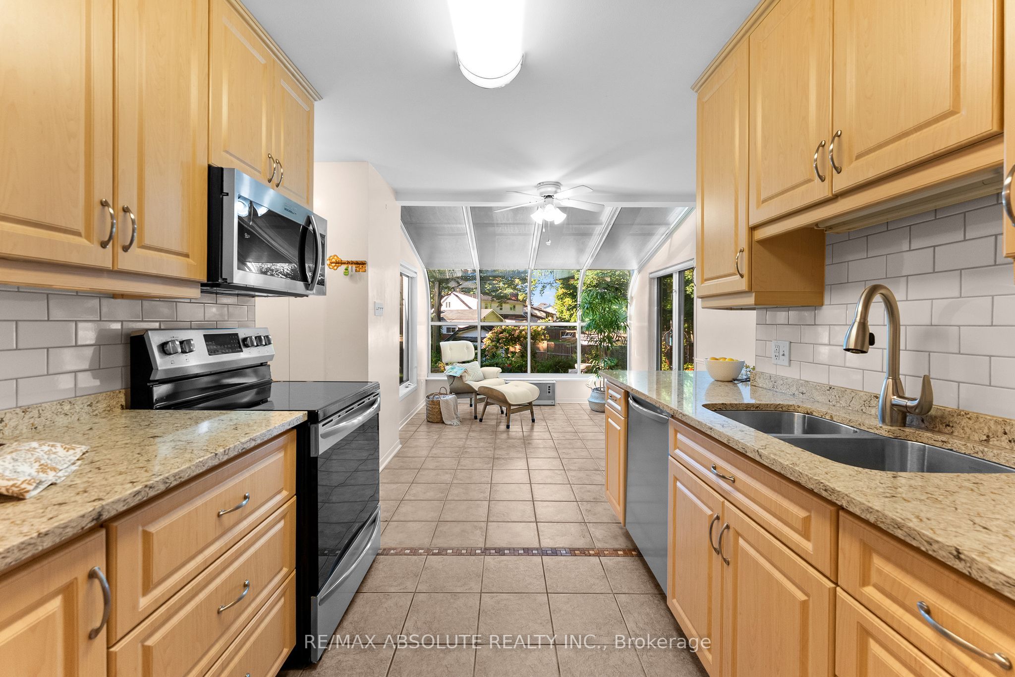 154 Ottawa Street Property Photo 15