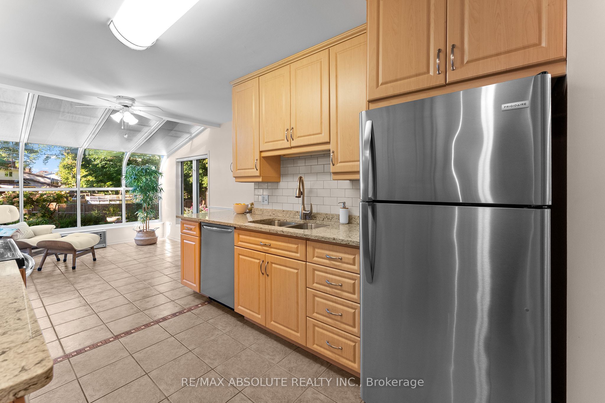 154 Ottawa Street Property Photo 16
