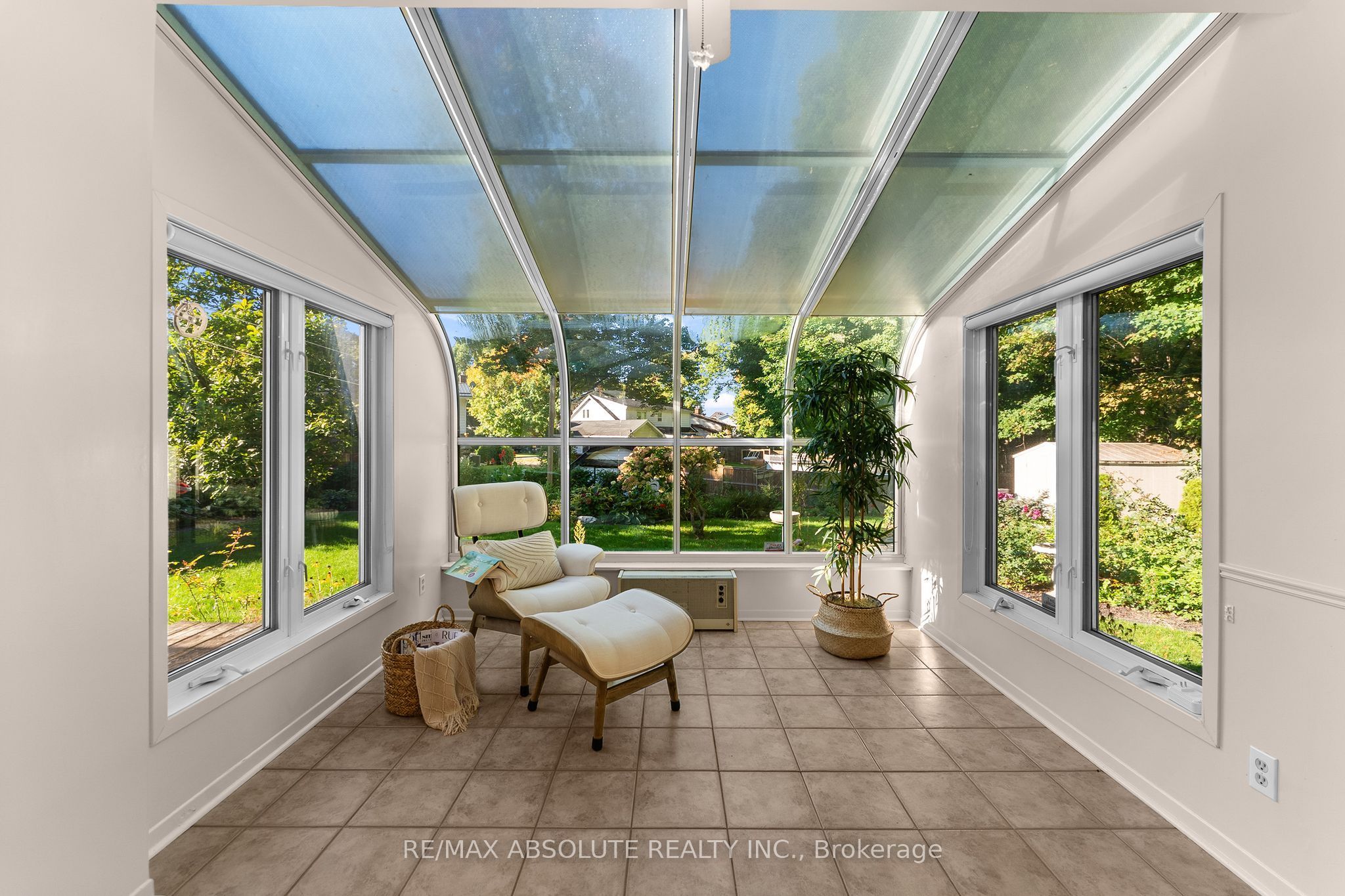 154 Ottawa Street Property Photo 18