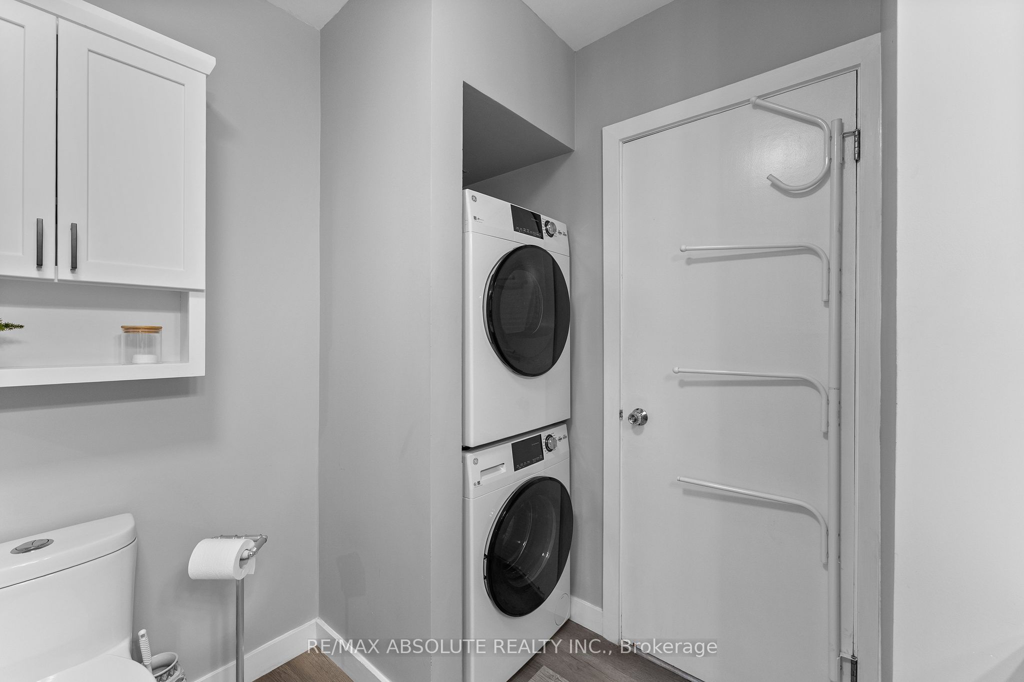 154 Ottawa Street Property Photo 24
