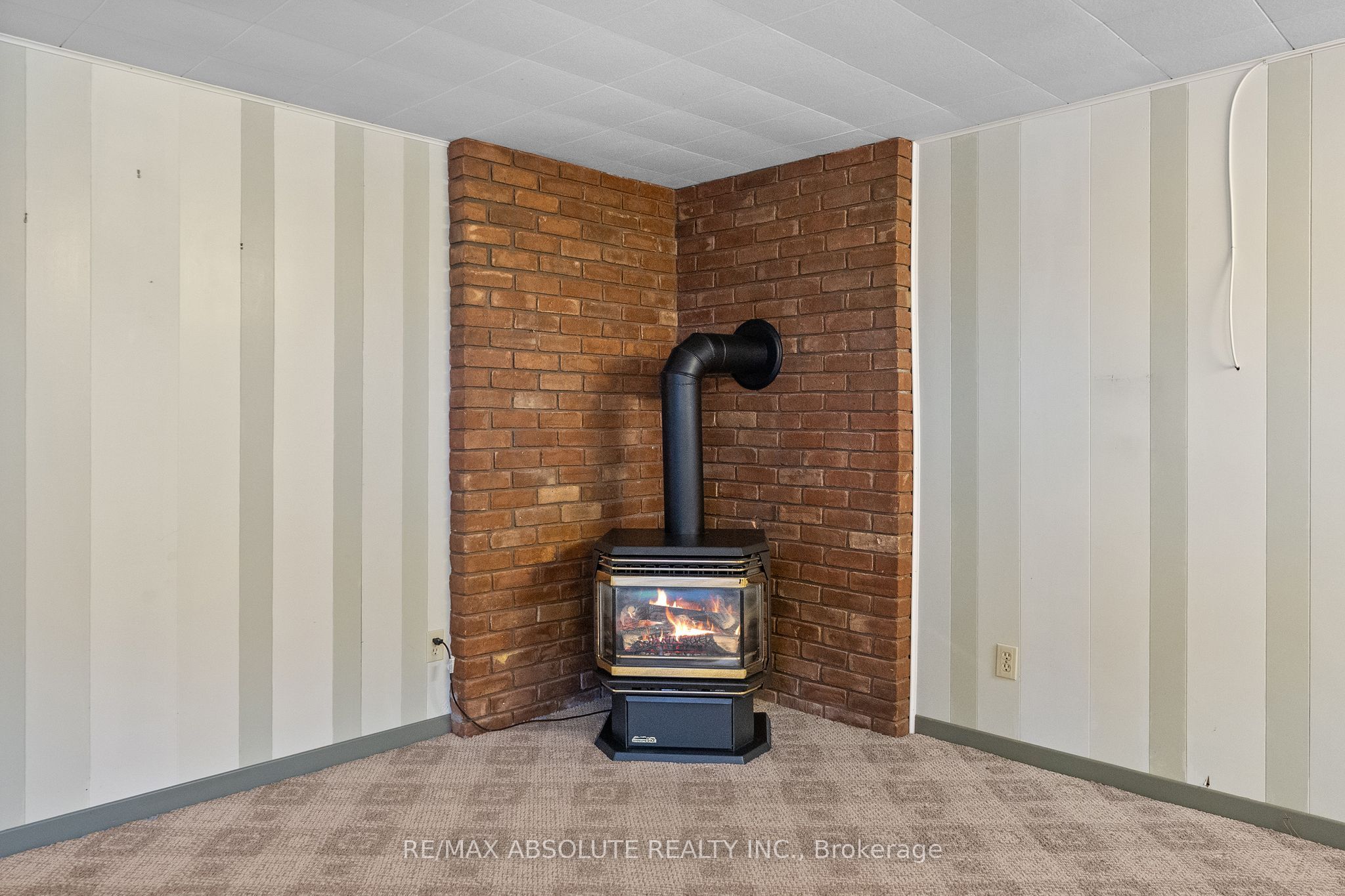154 Ottawa Street Property Photo 31