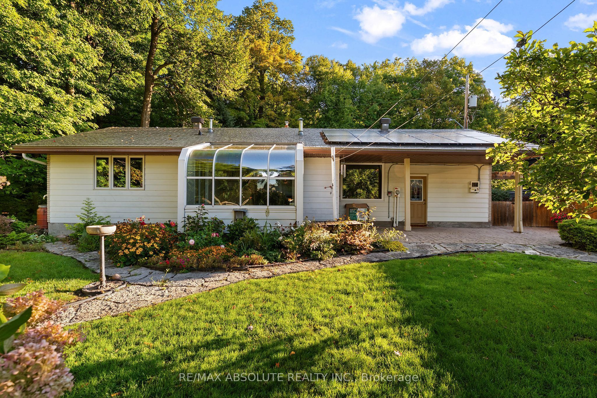 154 Ottawa Street Property Photo 37