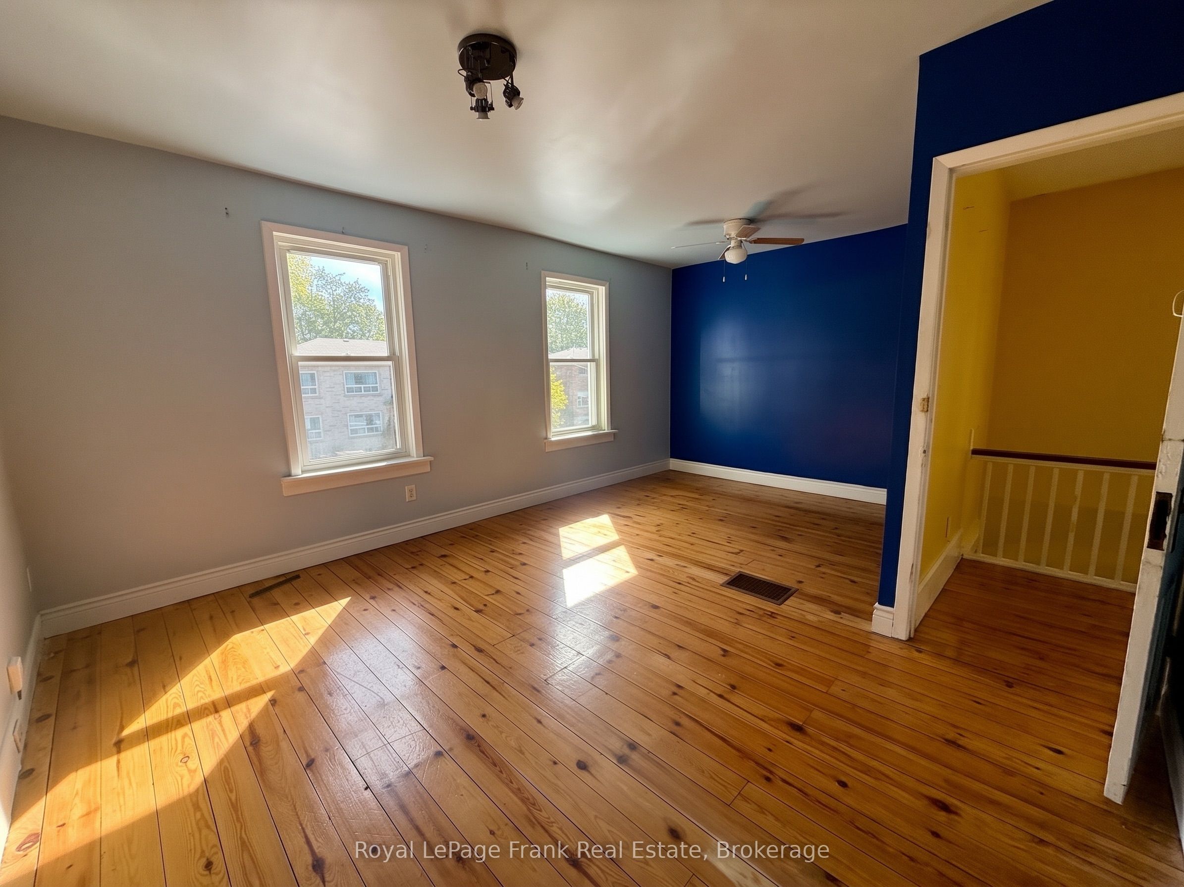 672 Romaine Street Property Photo 20
