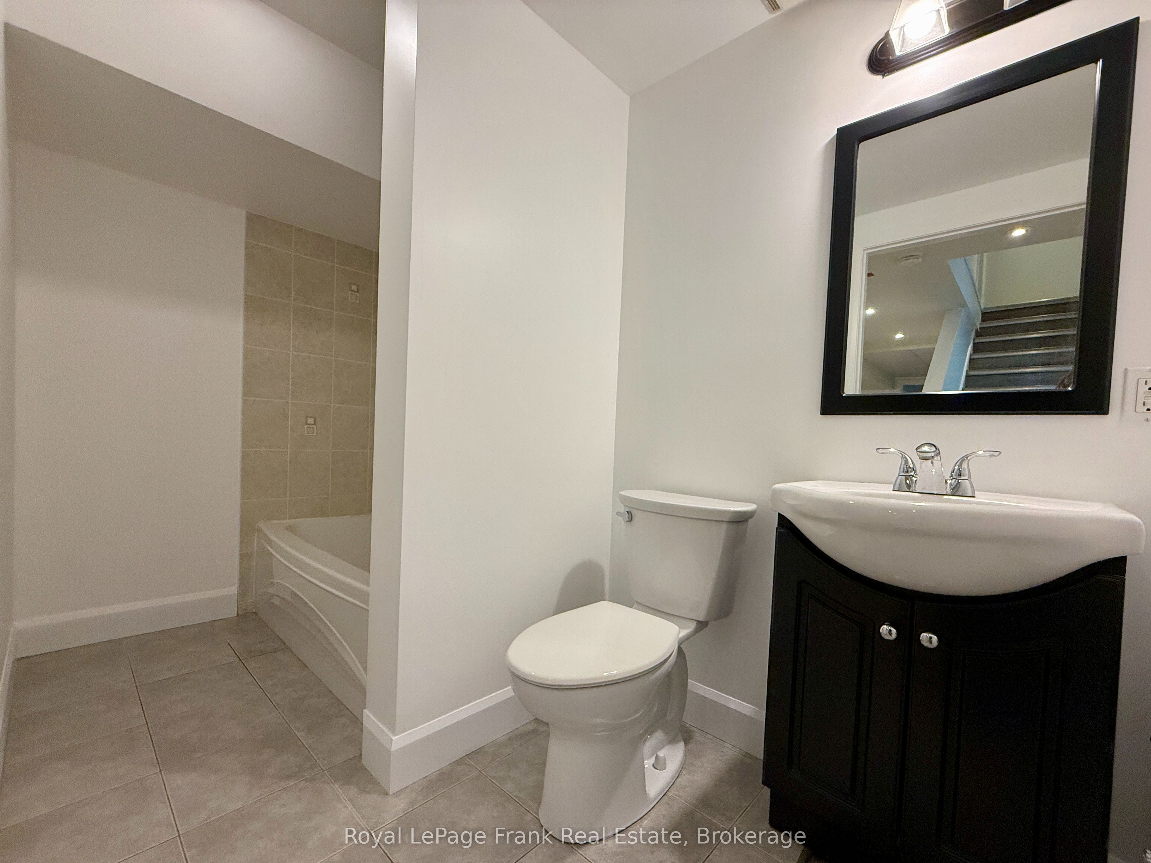 672 Romaine Street Property Photo 29