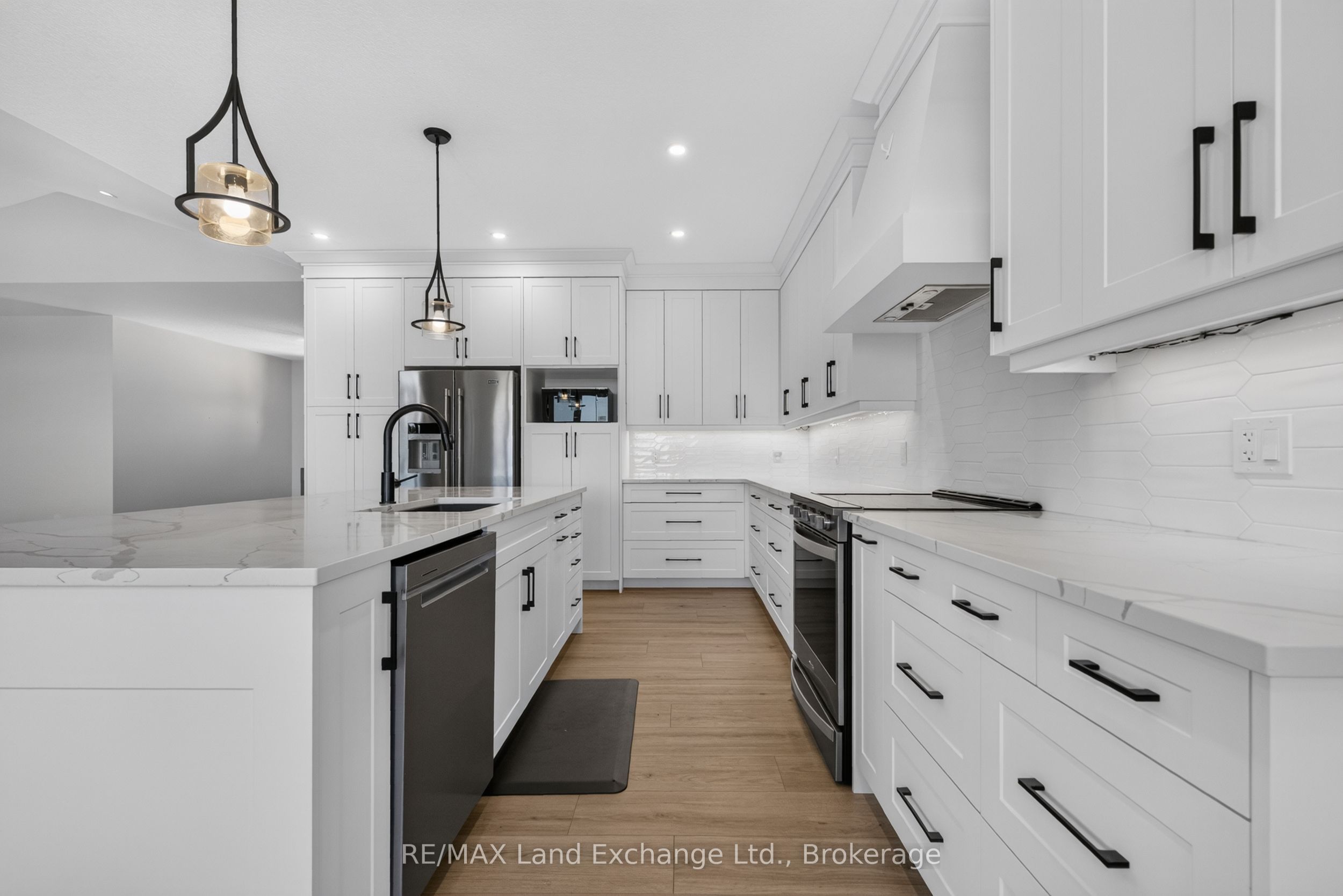 48 Mctavish Crescent Property Photo 10