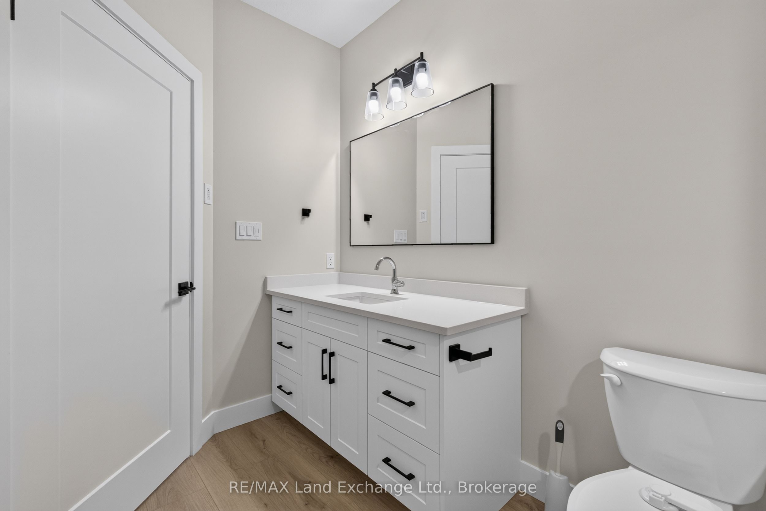 48 Mctavish Crescent Property Photo 20