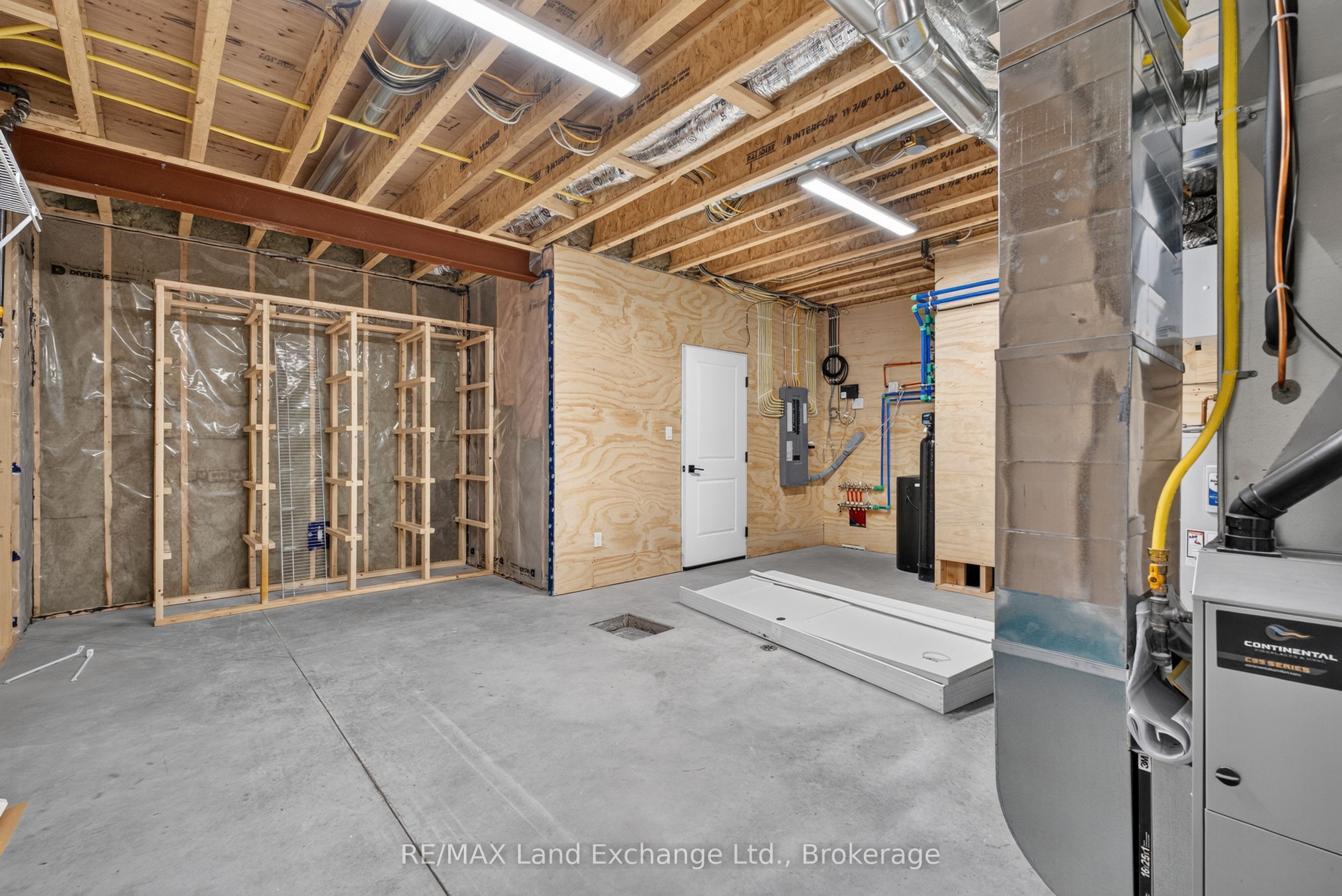 48 Mctavish Crescent Property Photo 36