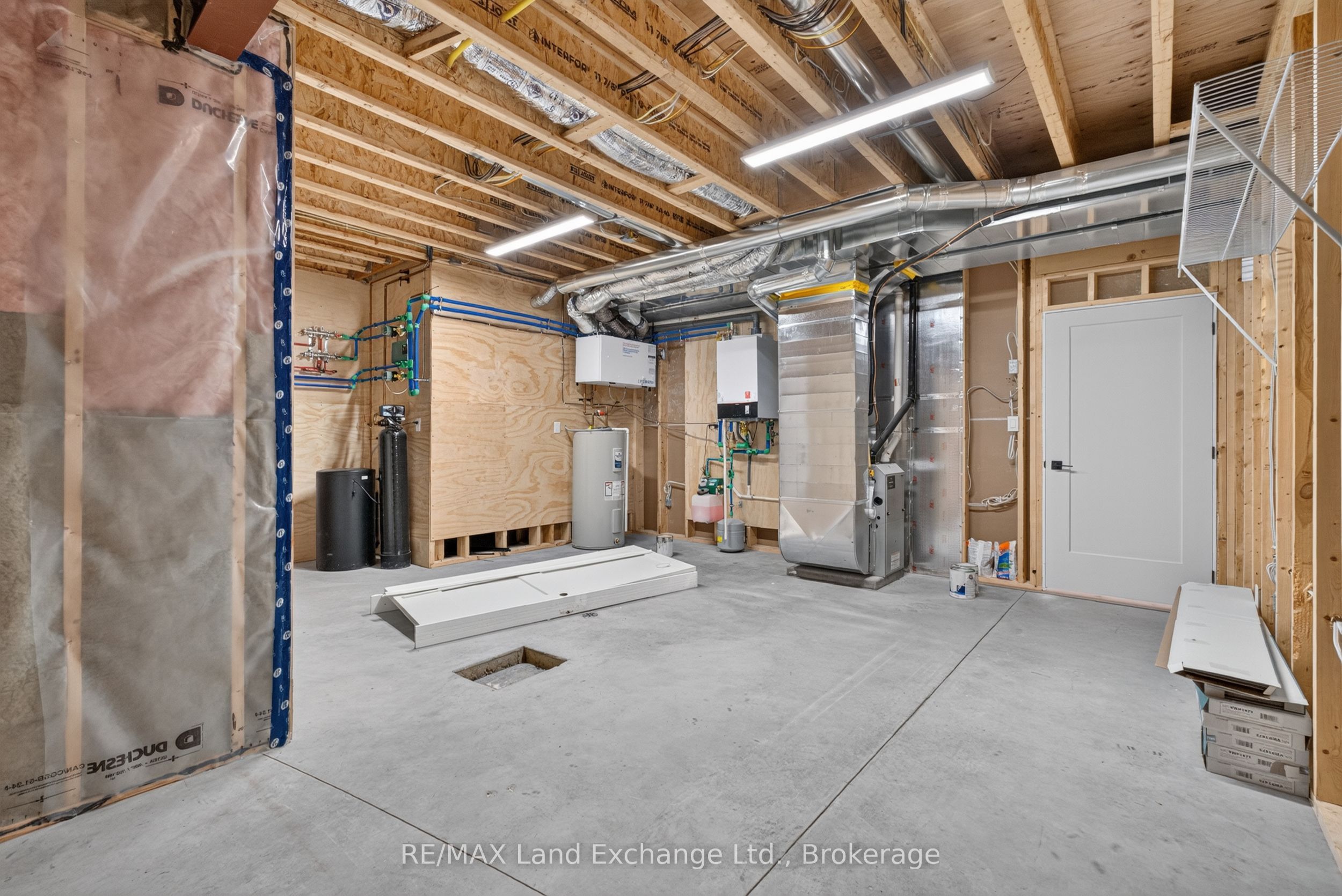 48 Mctavish Crescent Property Photo 37