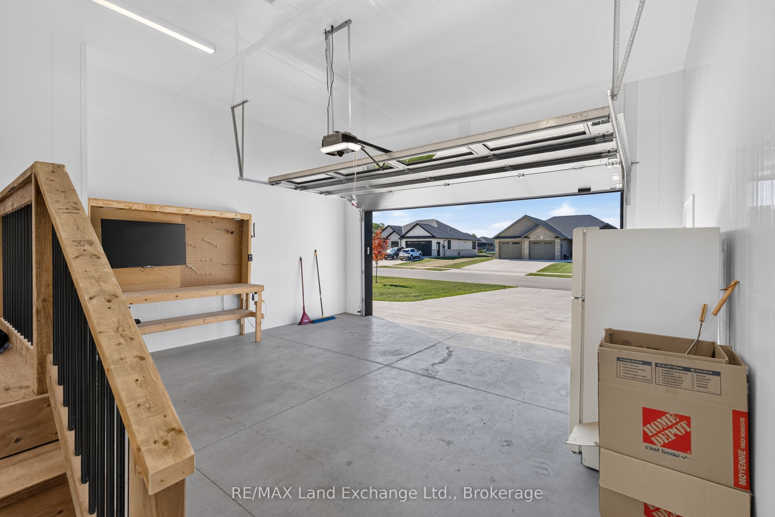 48 Mctavish Crescent Property Photo 38