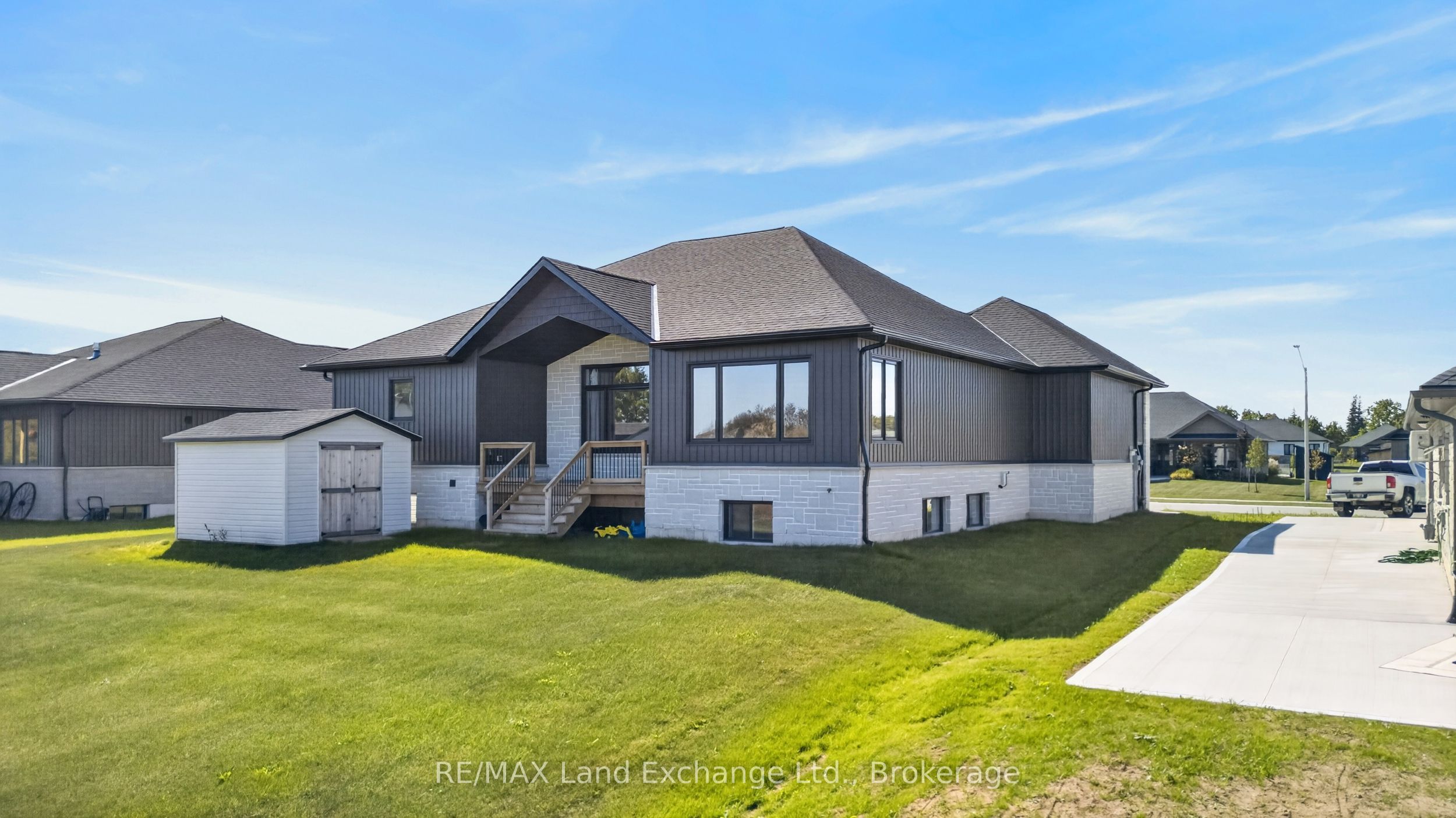 48 Mctavish Crescent Property Photo 42
