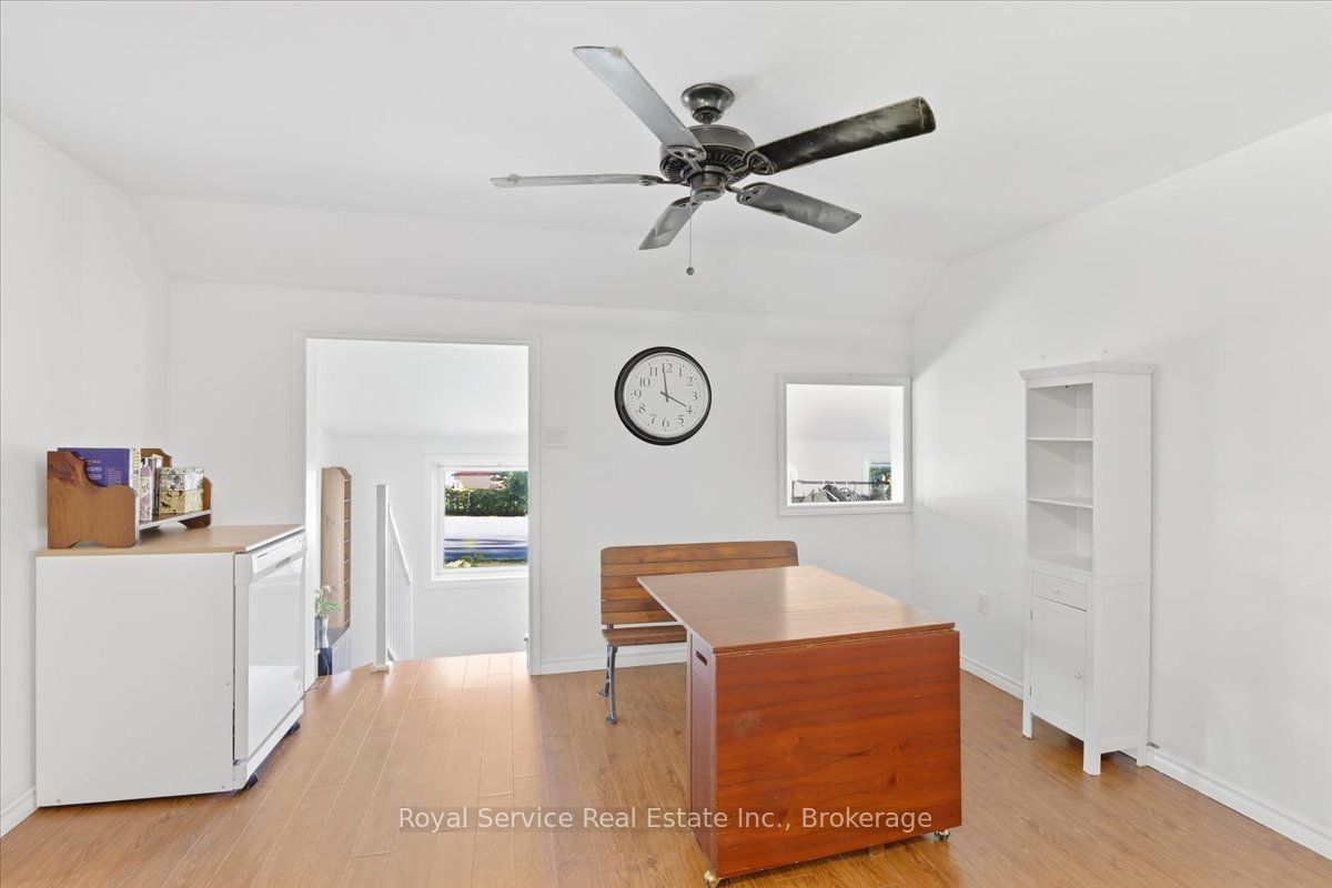 162 Paudash Street Property Photo 5
