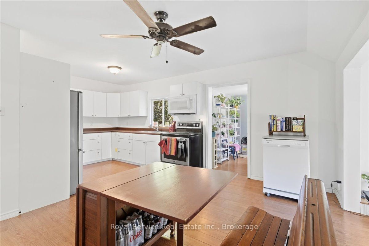 162 Paudash Street Property Photo 9
