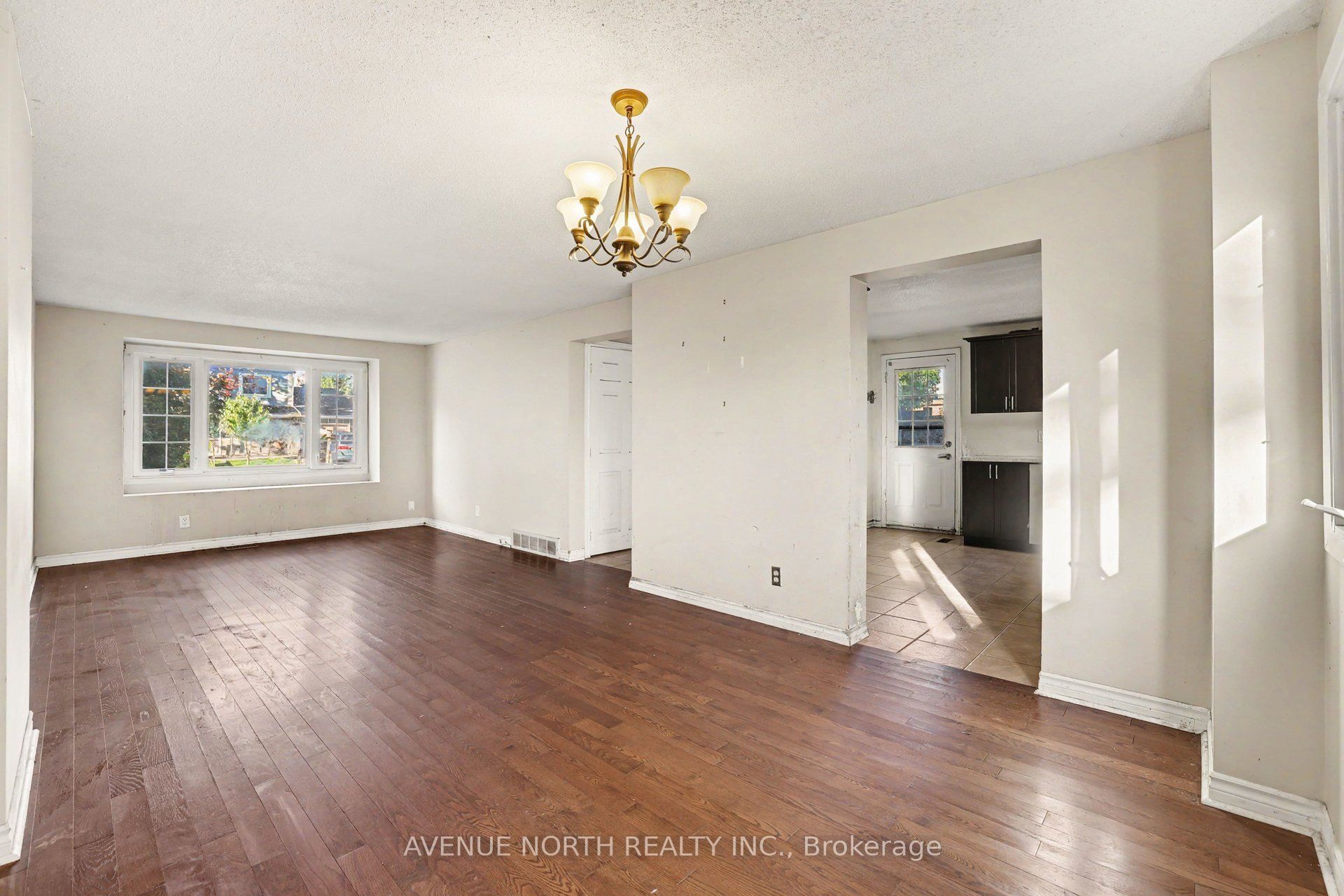 68 Downsview Crescent Property Photo 7