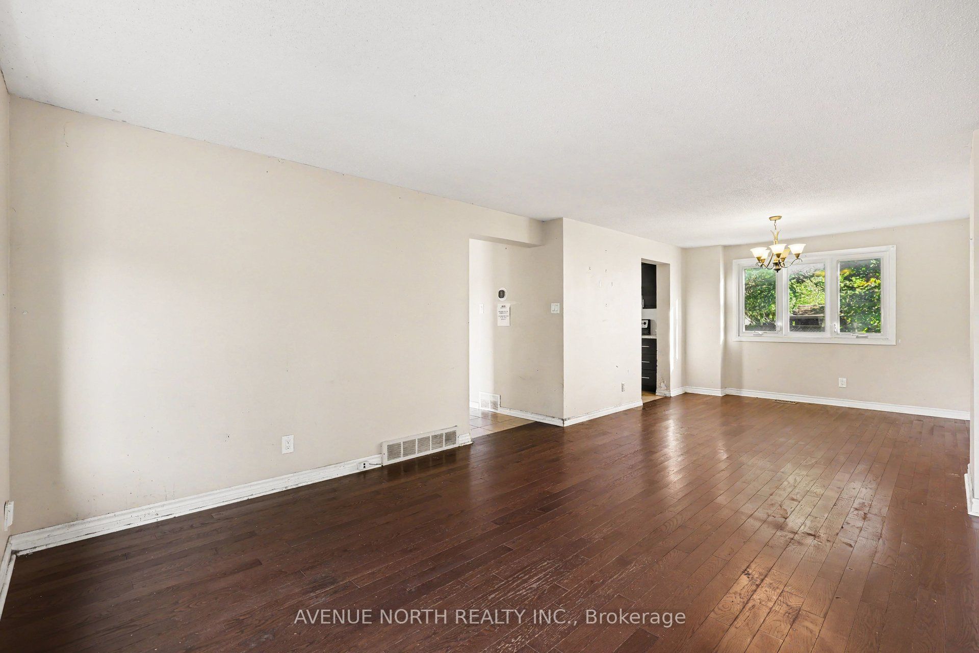 68 Downsview Crescent Property Photo 10