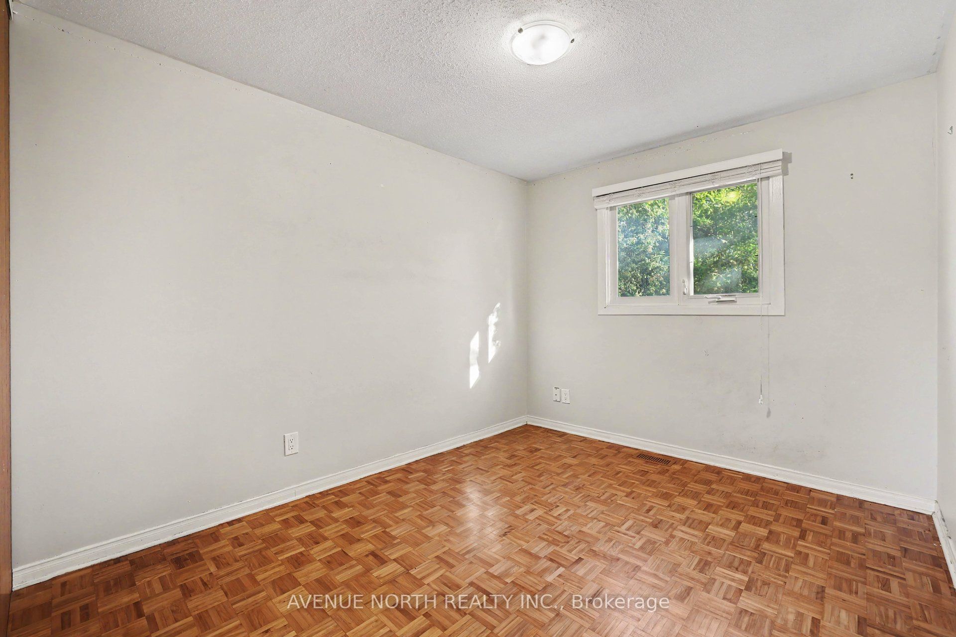 68 Downsview Crescent Property Photo 16