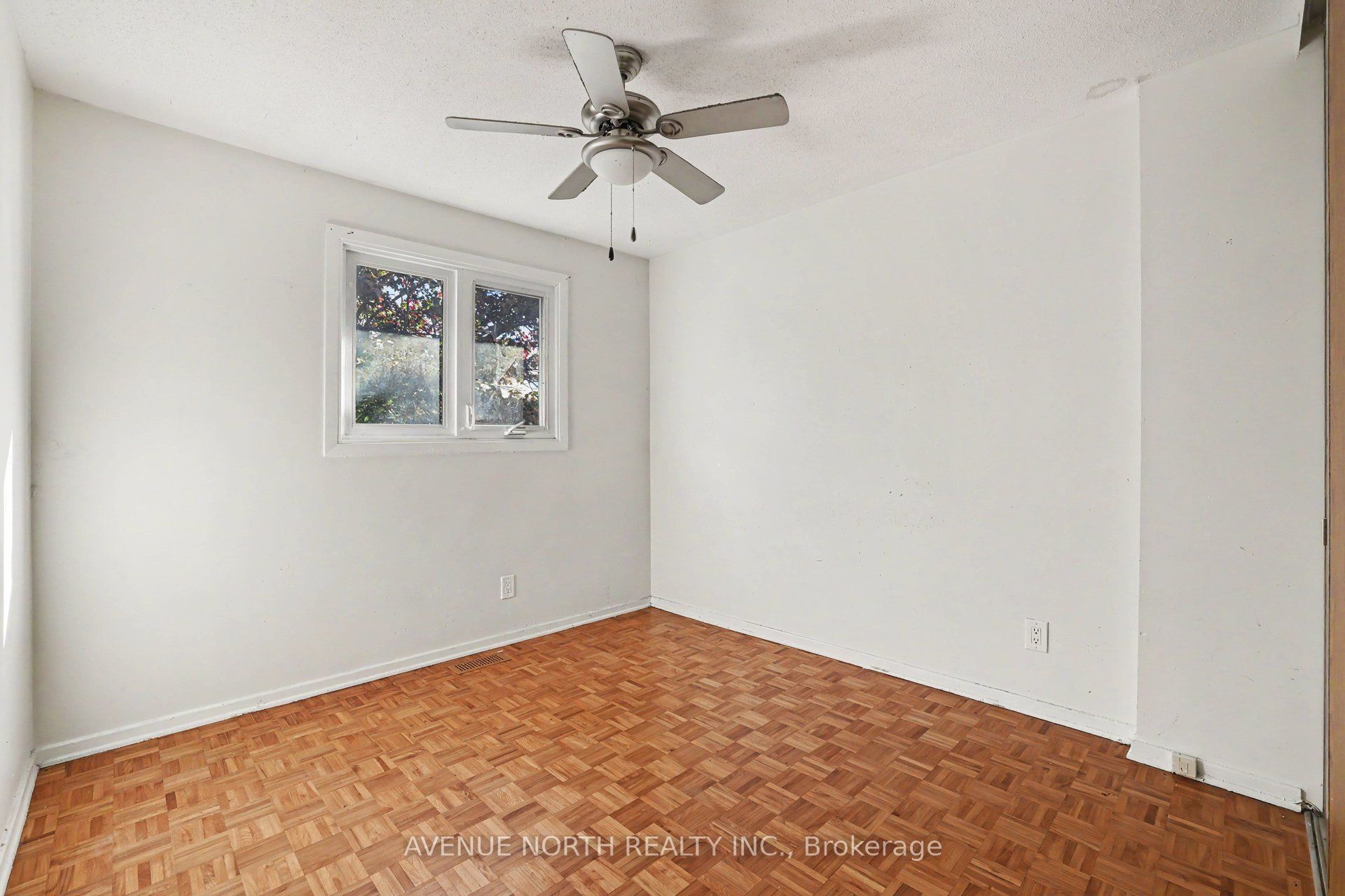 68 Downsview Crescent Property Photo 17