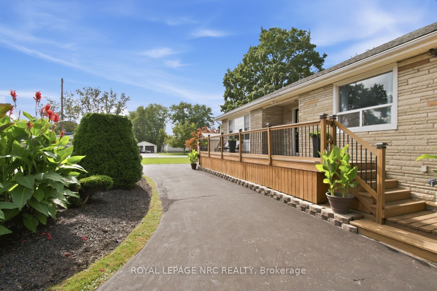 8031 Watson Street Property Photo 7