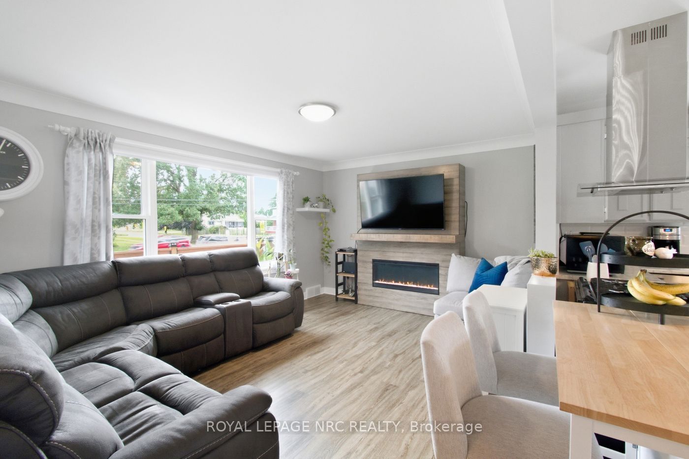 8031 Watson Street Property Photo 12