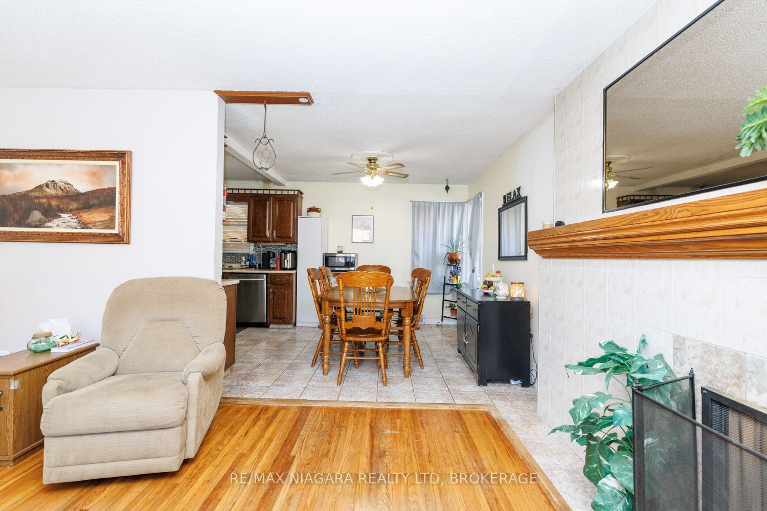 6424 Corwin Crescent Property Photo 9