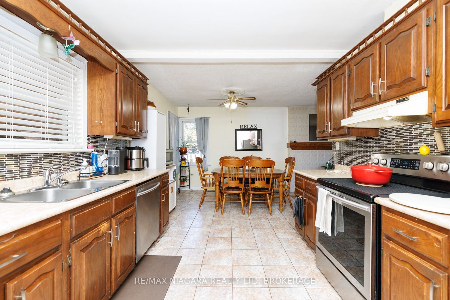 6424 Corwin Crescent Property Photo 14