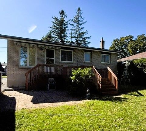 418 Bellevue Crescent Property Photo 19