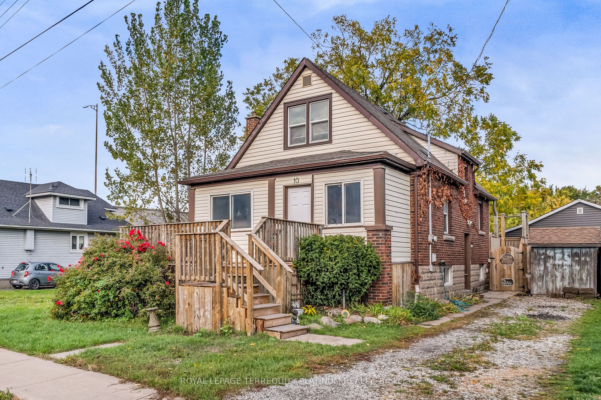 10 Locarno Avenue Property Photo 1