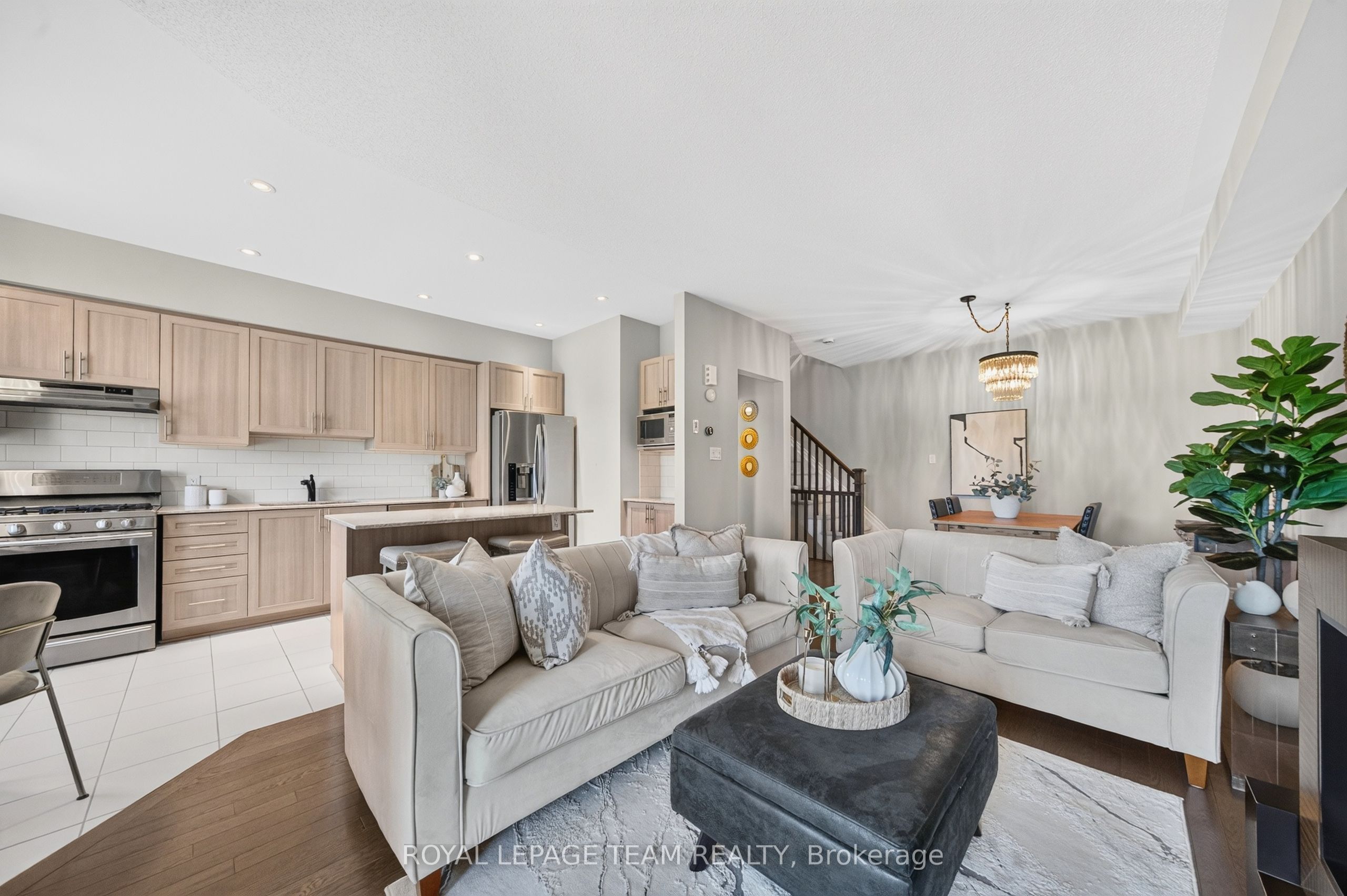 246 Leather Leaf Terrace Property Photo 14