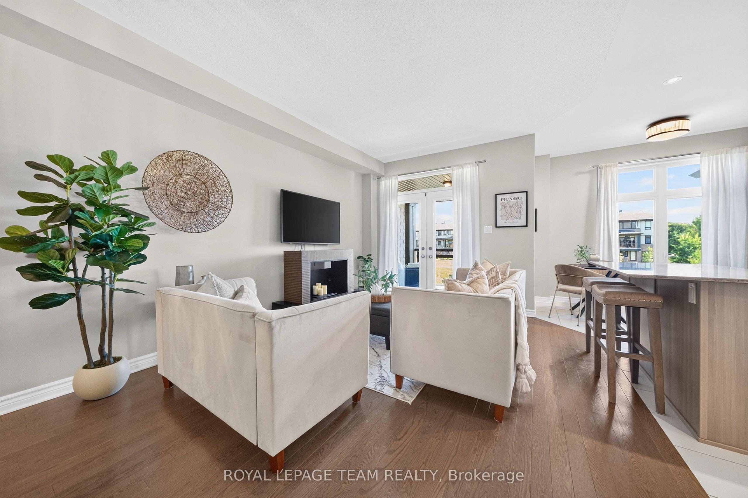 246 Leather Leaf Terrace Property Photo 15