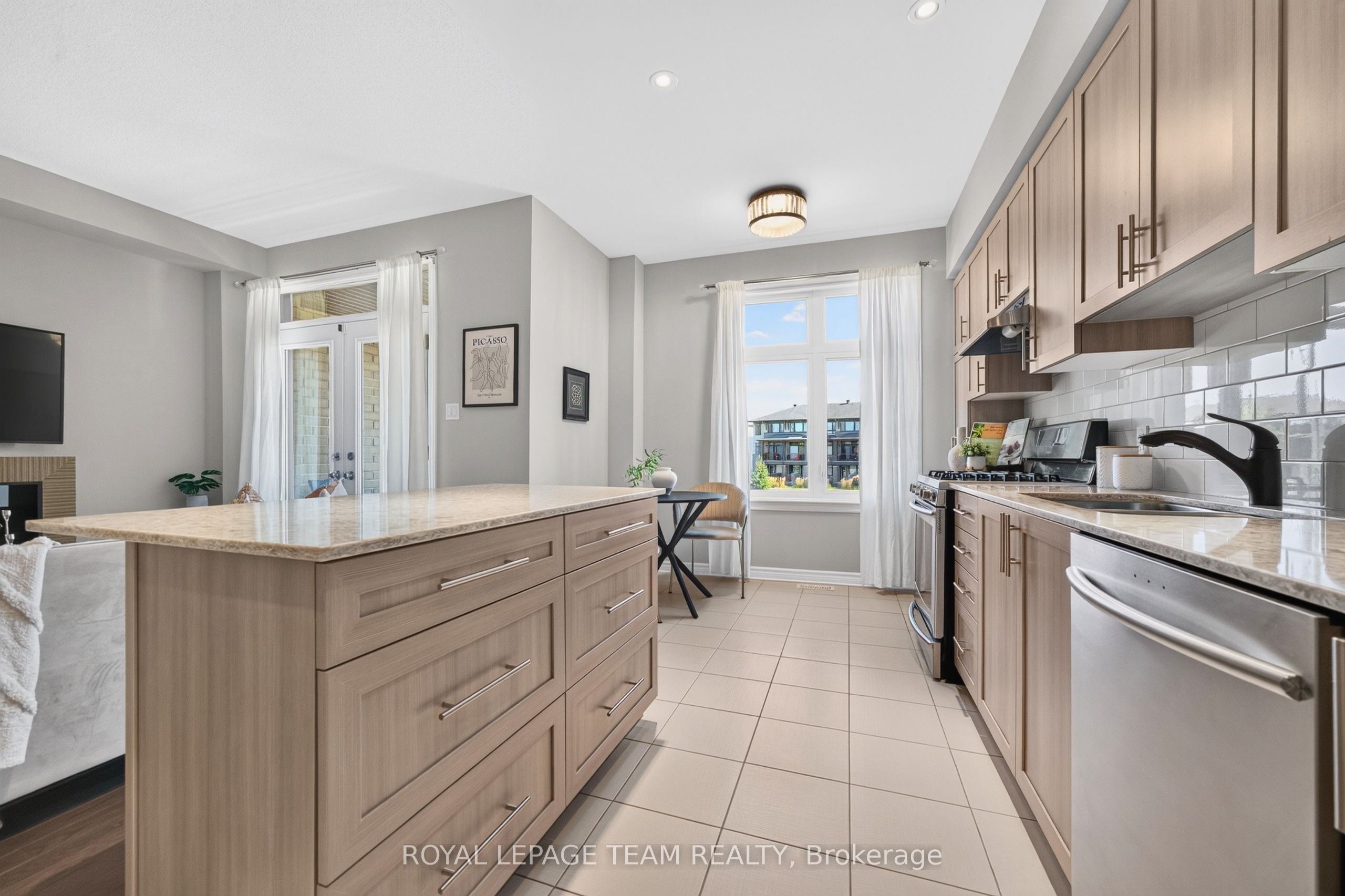 246 Leather Leaf Terrace Property Photo 25