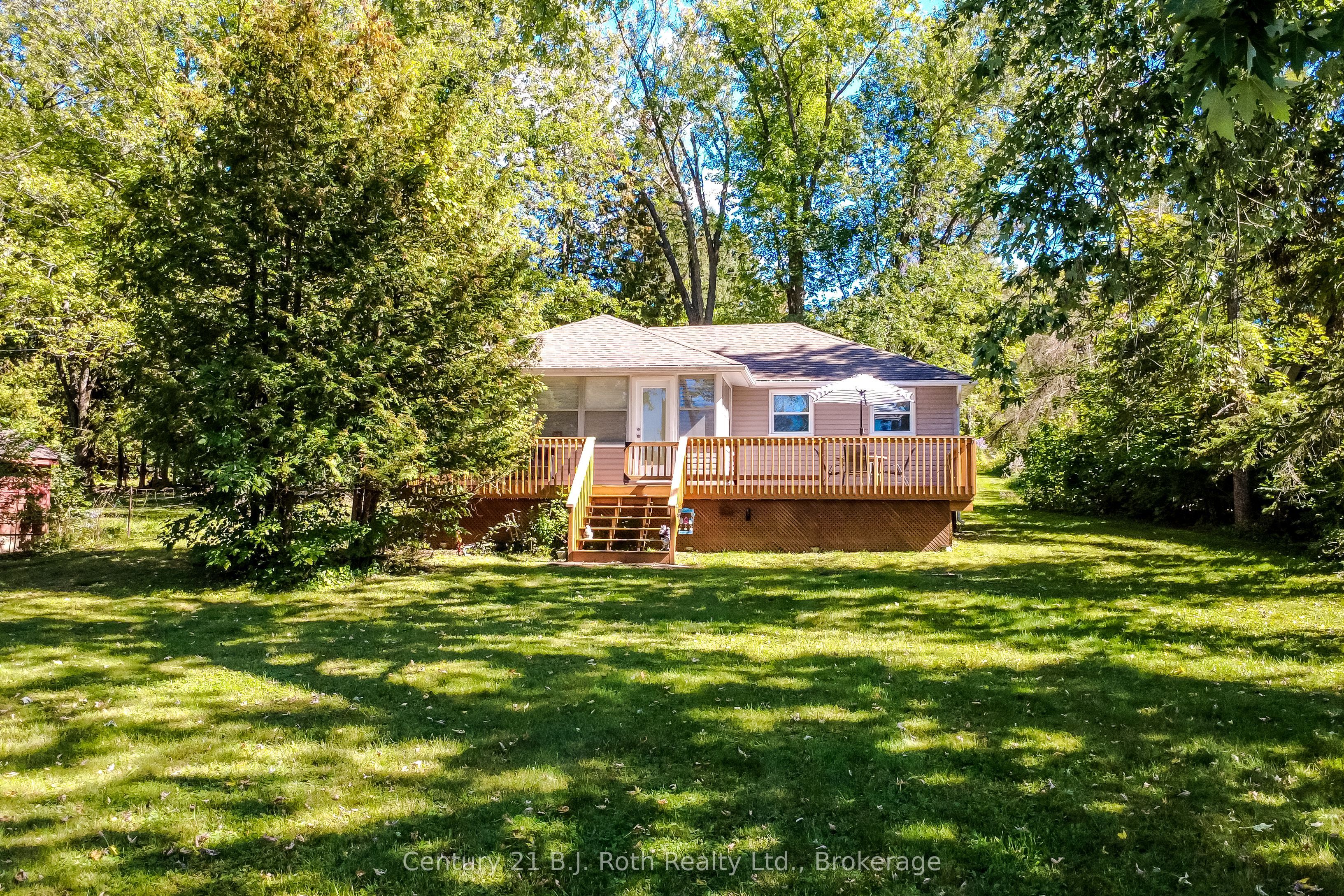 222 Lake Dalrymple Road Property Photo 2
