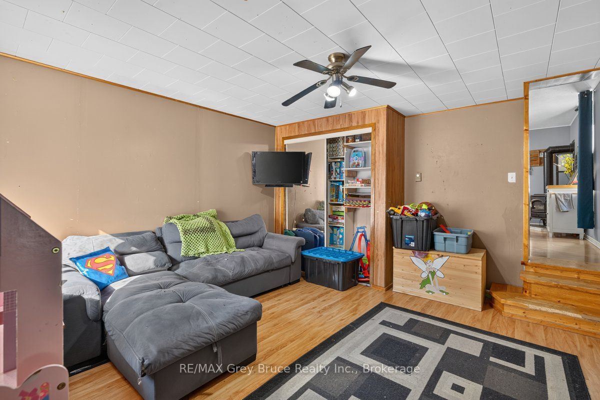 14 N Main Street Property Photo 6