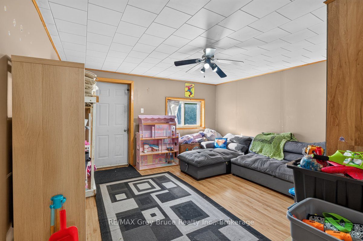14 N Main Street Property Photo 7