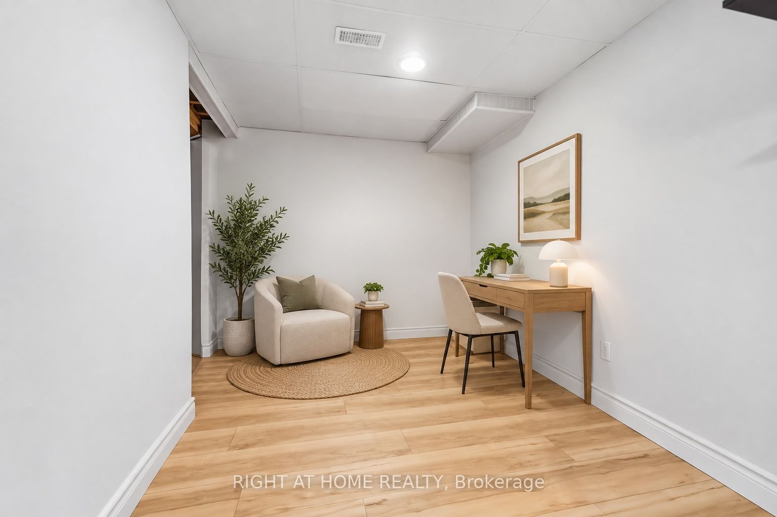 323 Berrigan Drive Property Photo 15