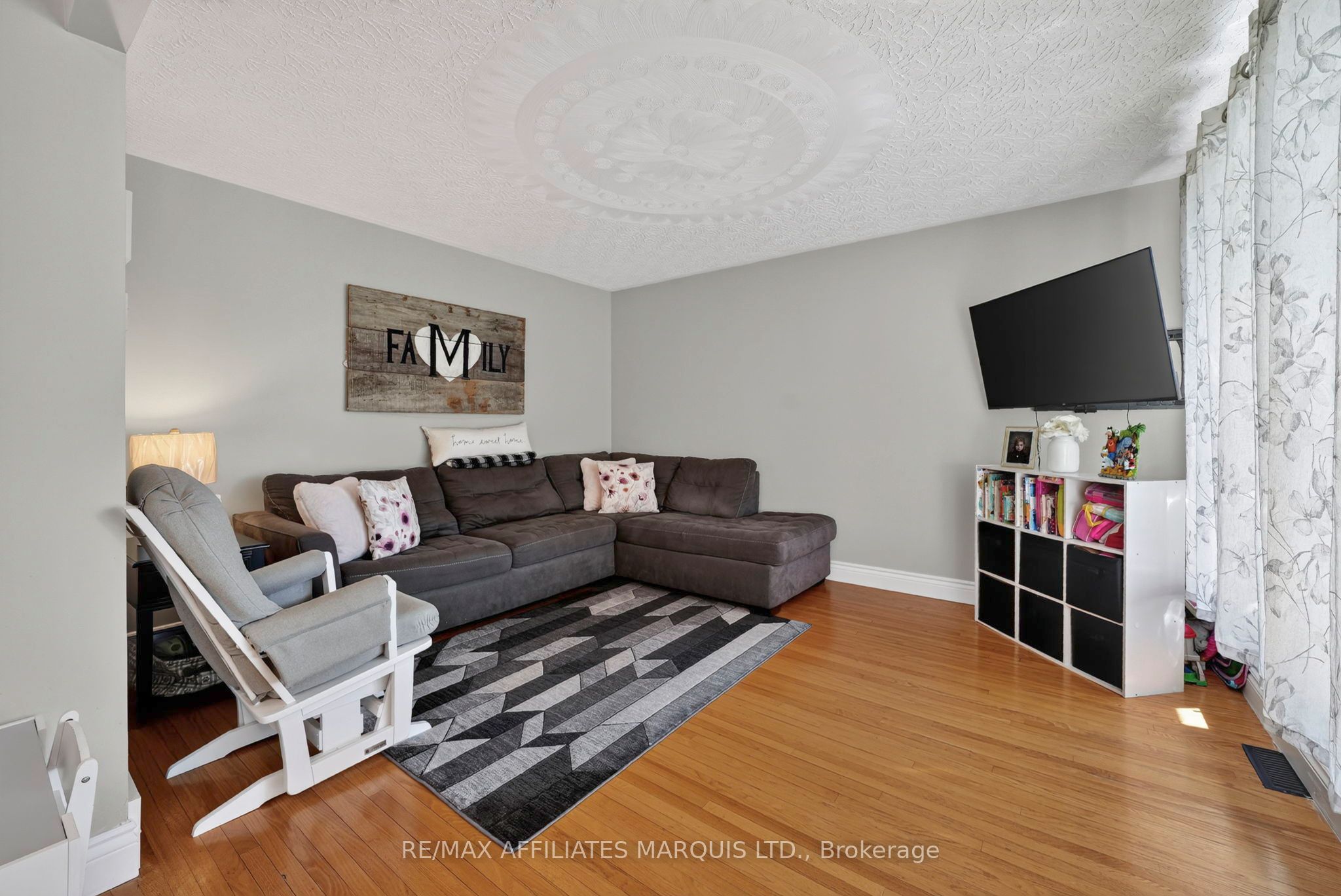 824 Alice Street Property Photo 13