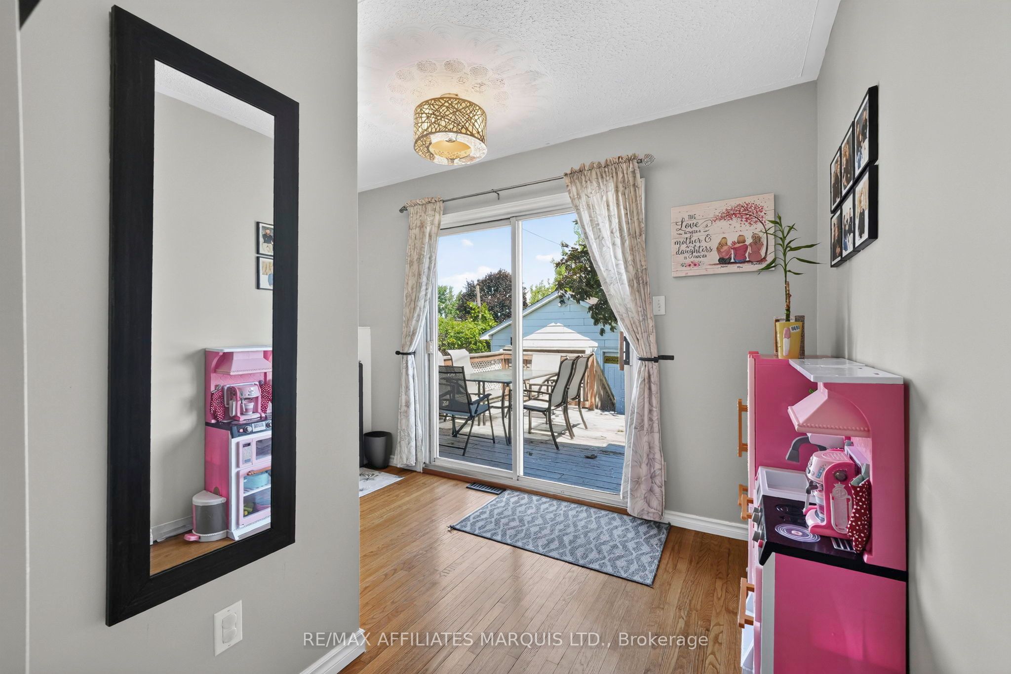 824 Alice Street Property Photo 21