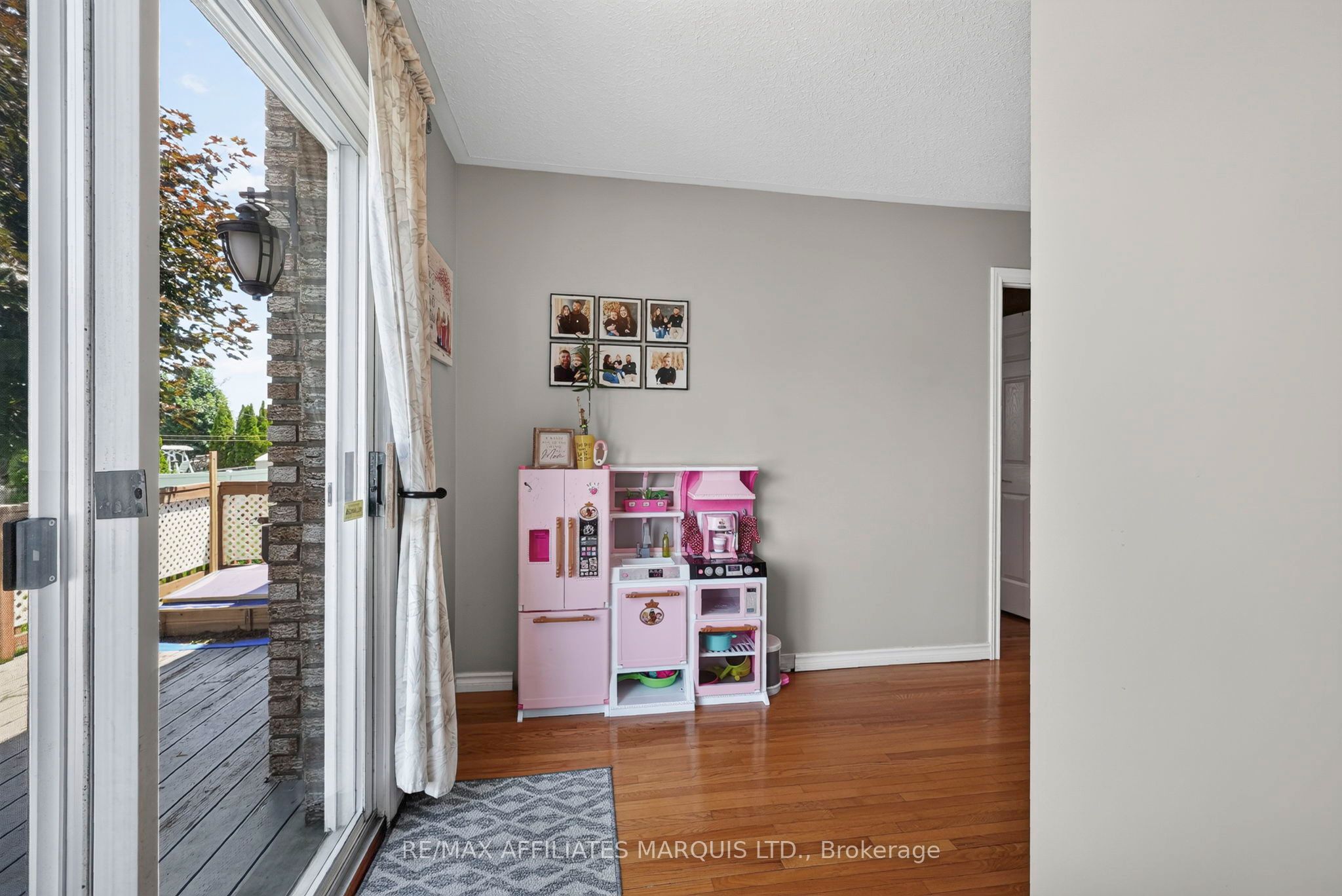 824 Alice Street Property Photo 22