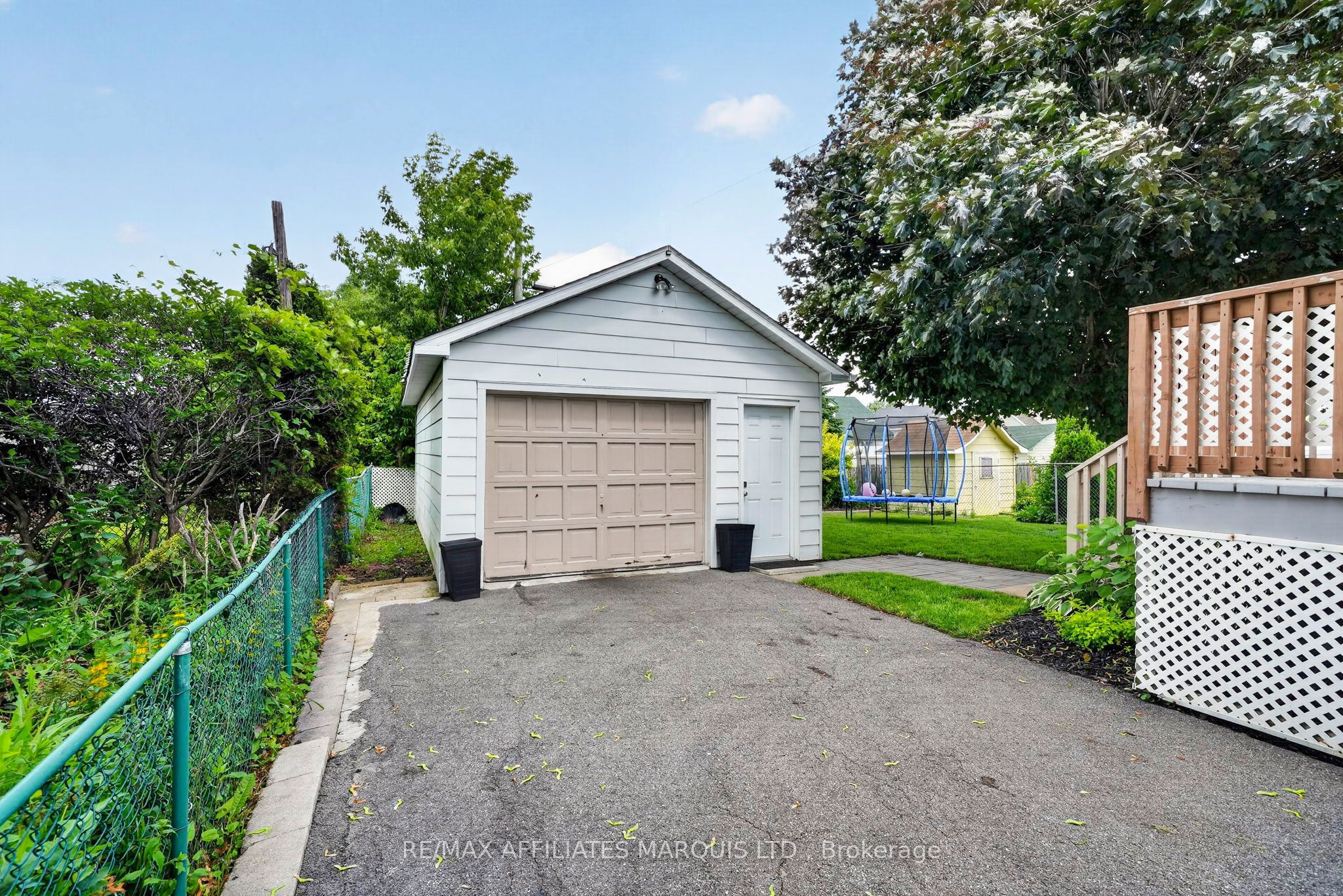 824 Alice Street Property Photo 33