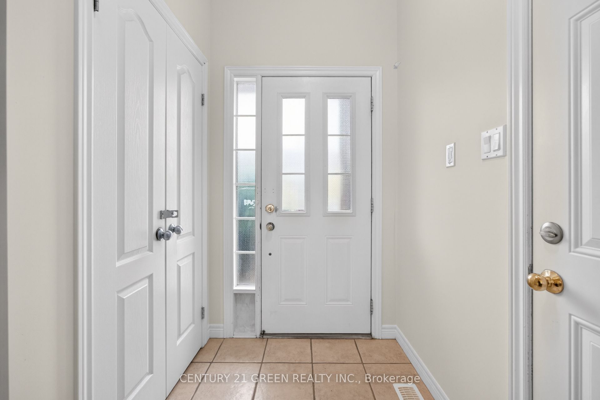 18 Palacebeach Trail Property Photo 5