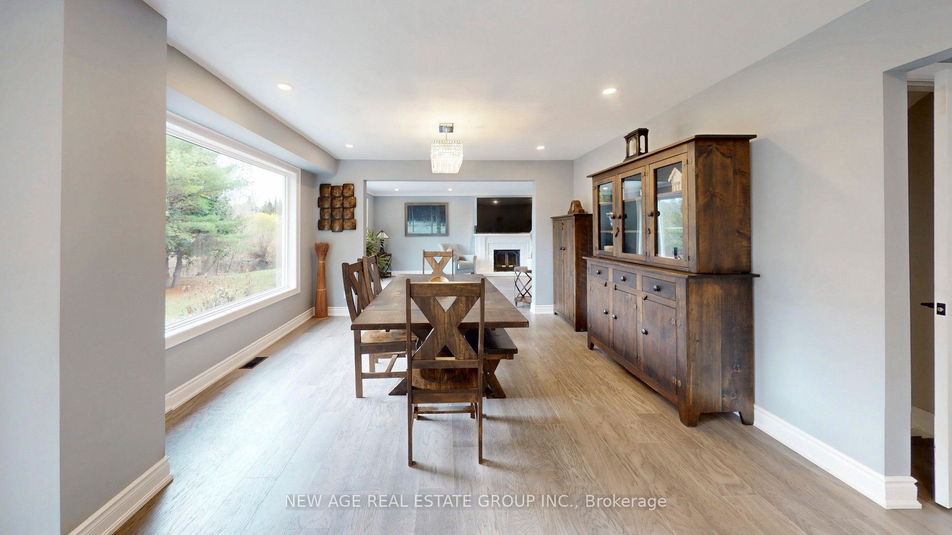 9045 Sideroad 17 Property Photo 13
