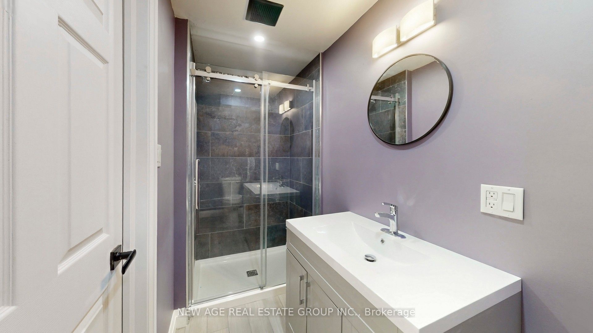 9045 Sideroad 17 Property Photo 37