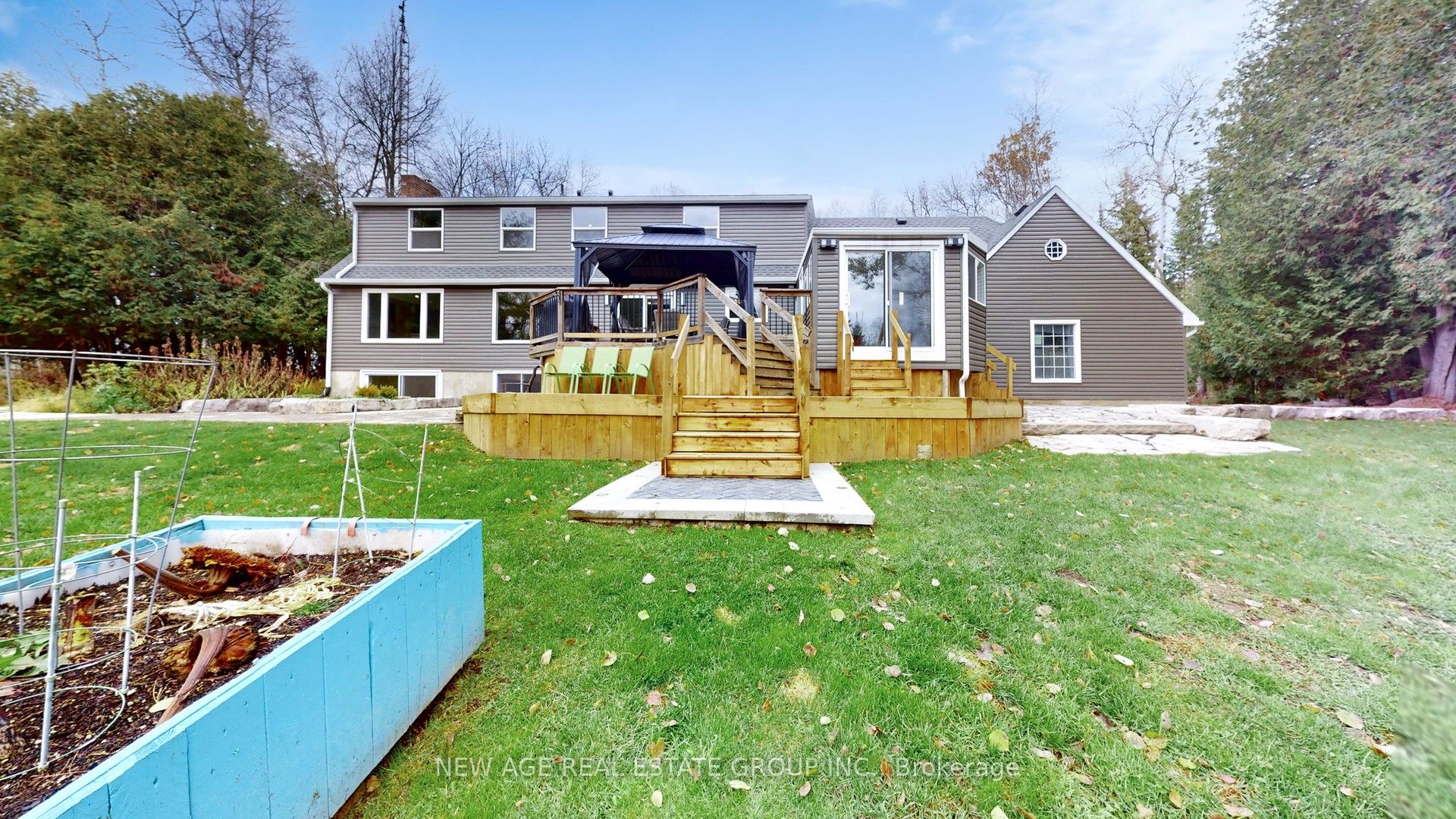 9045 Sideroad 17 Property Photo 41