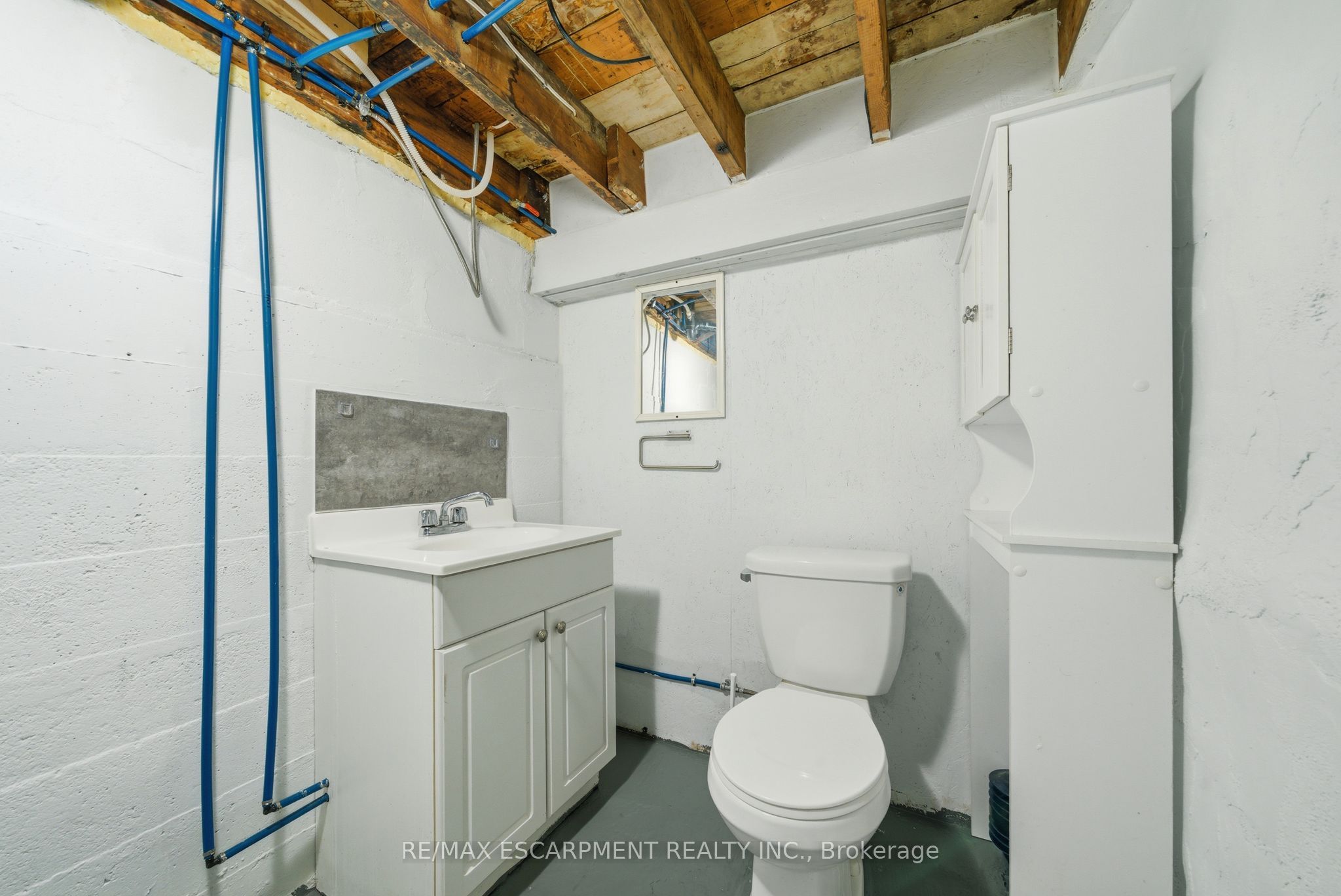 107 Broadway Street Property Photo 29