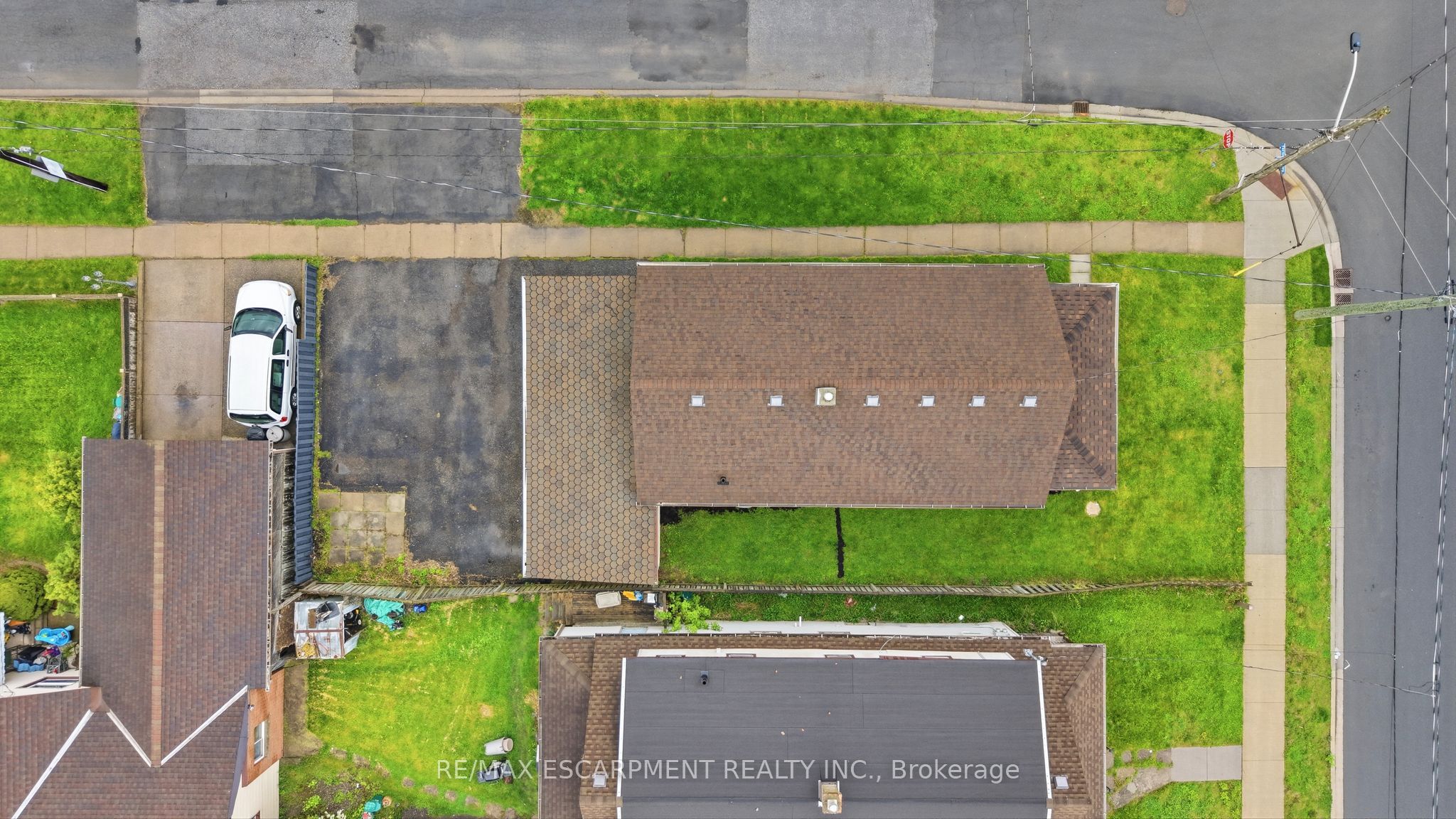 107 Broadway Street Property Photo 37