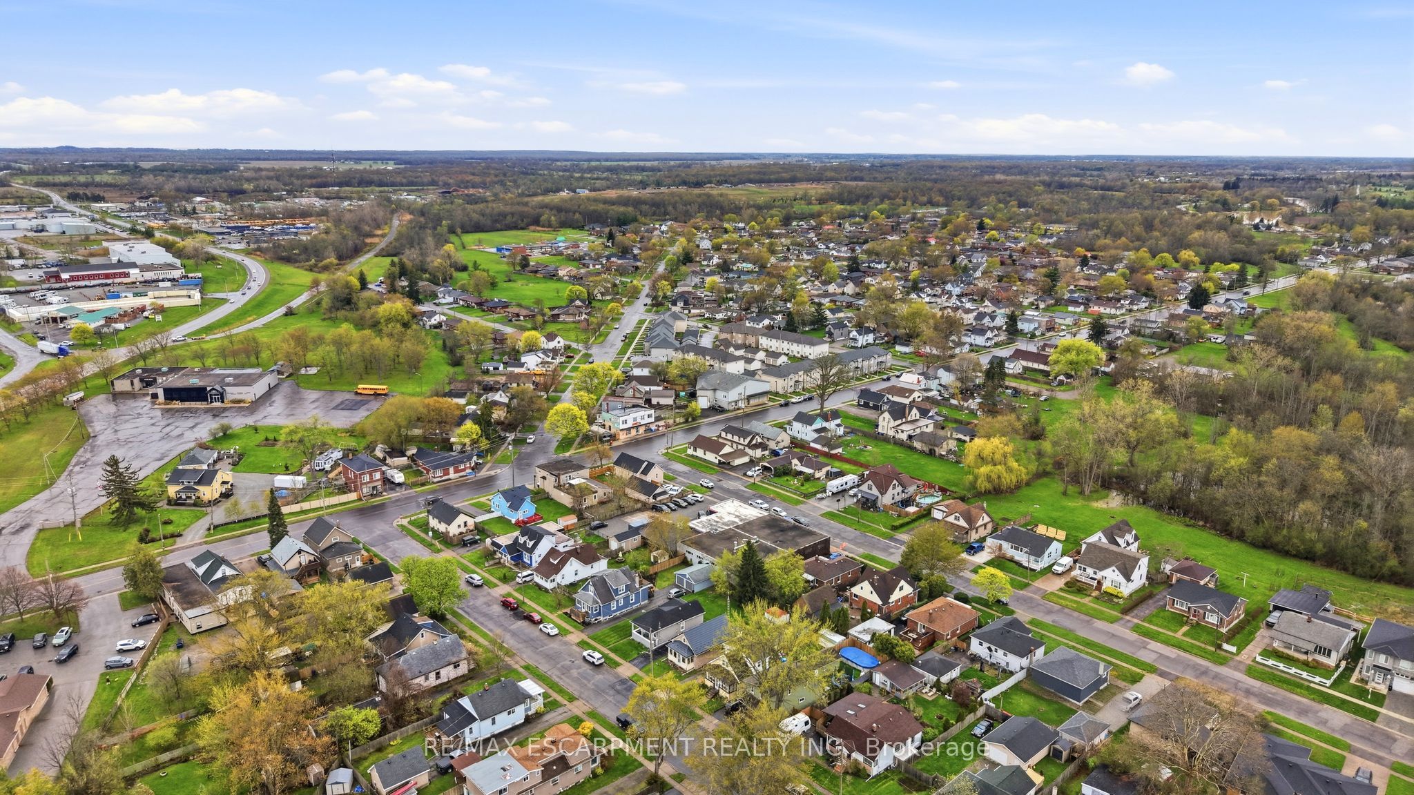 107 Broadway Street Property Photo 45